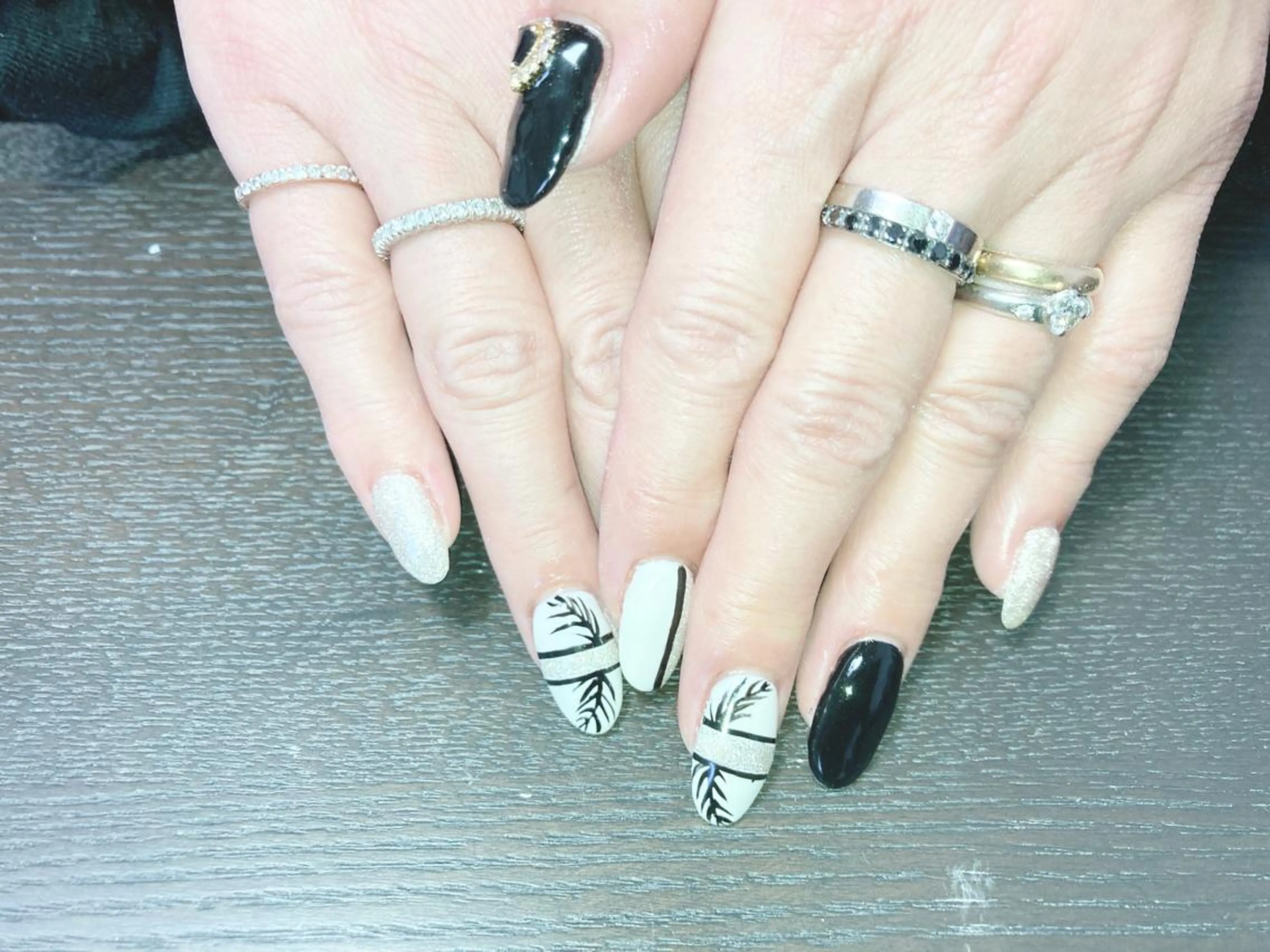 ネイル ハンドネイル 高山 歩美のネイルデザイン