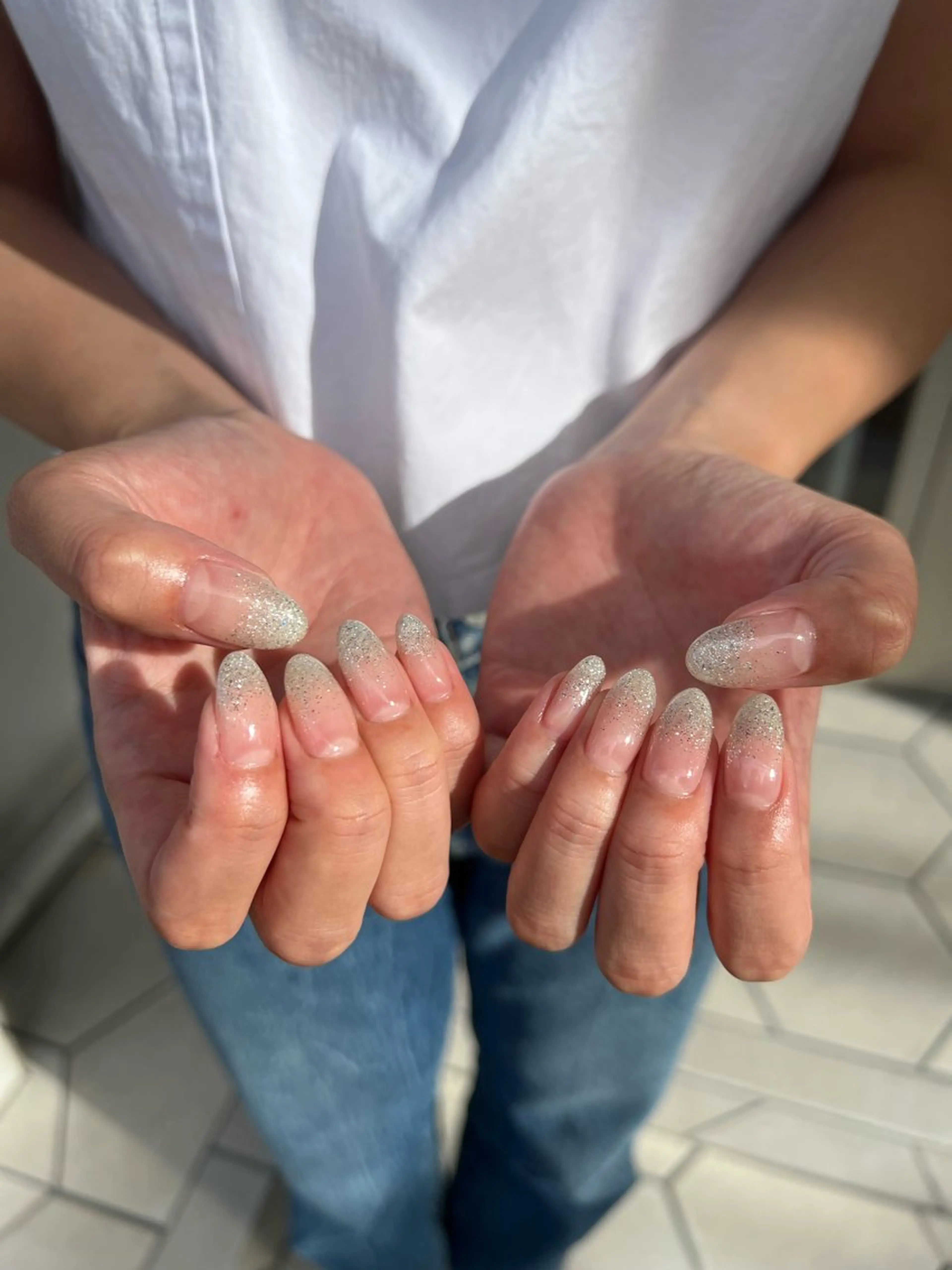 ネイル グラデーション ラメ(グリッター) ラメグラデーション Rommy Arisaのネイルデザイン