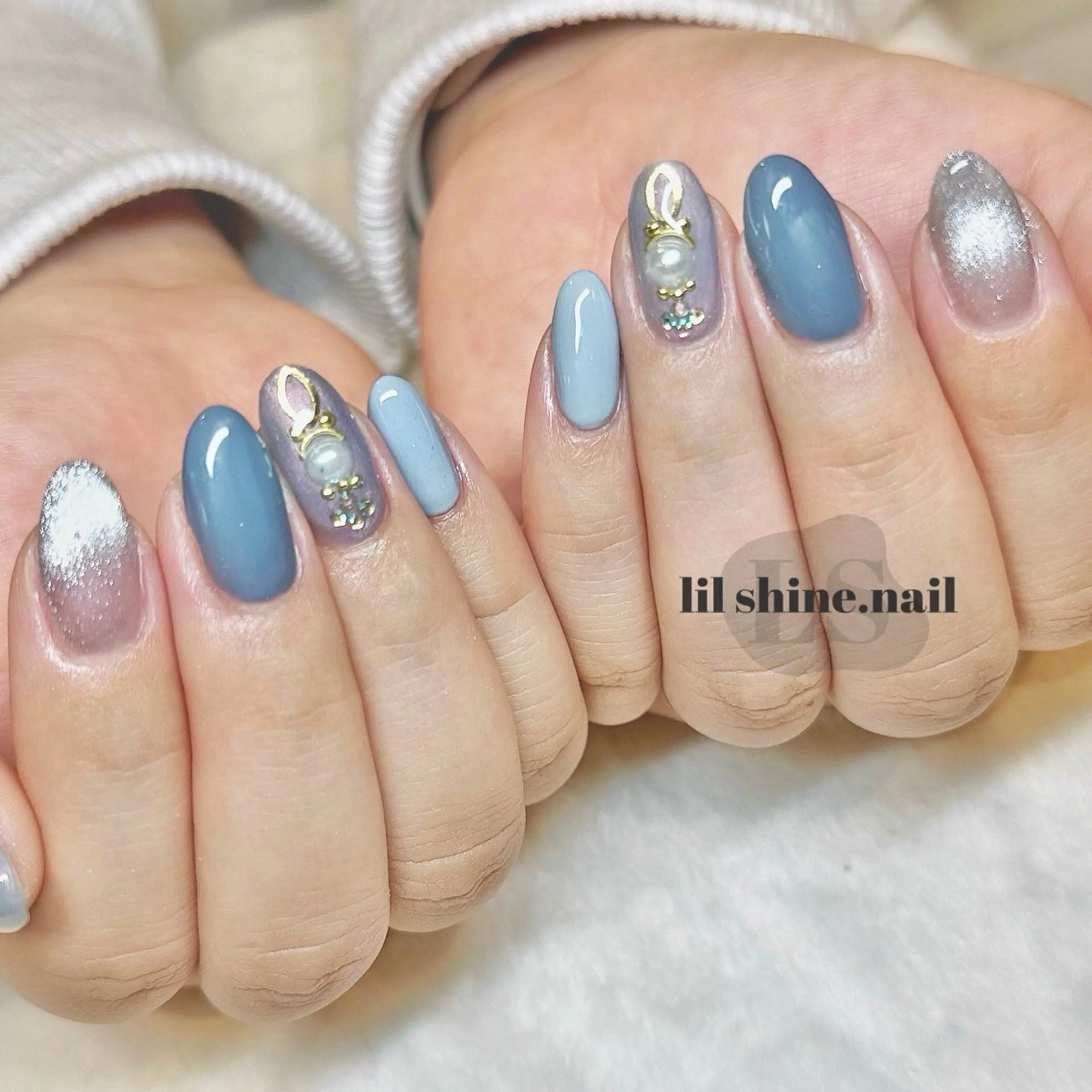 ネイル キラキラネイル シンプルネイル リル シャインのネイルデザイン