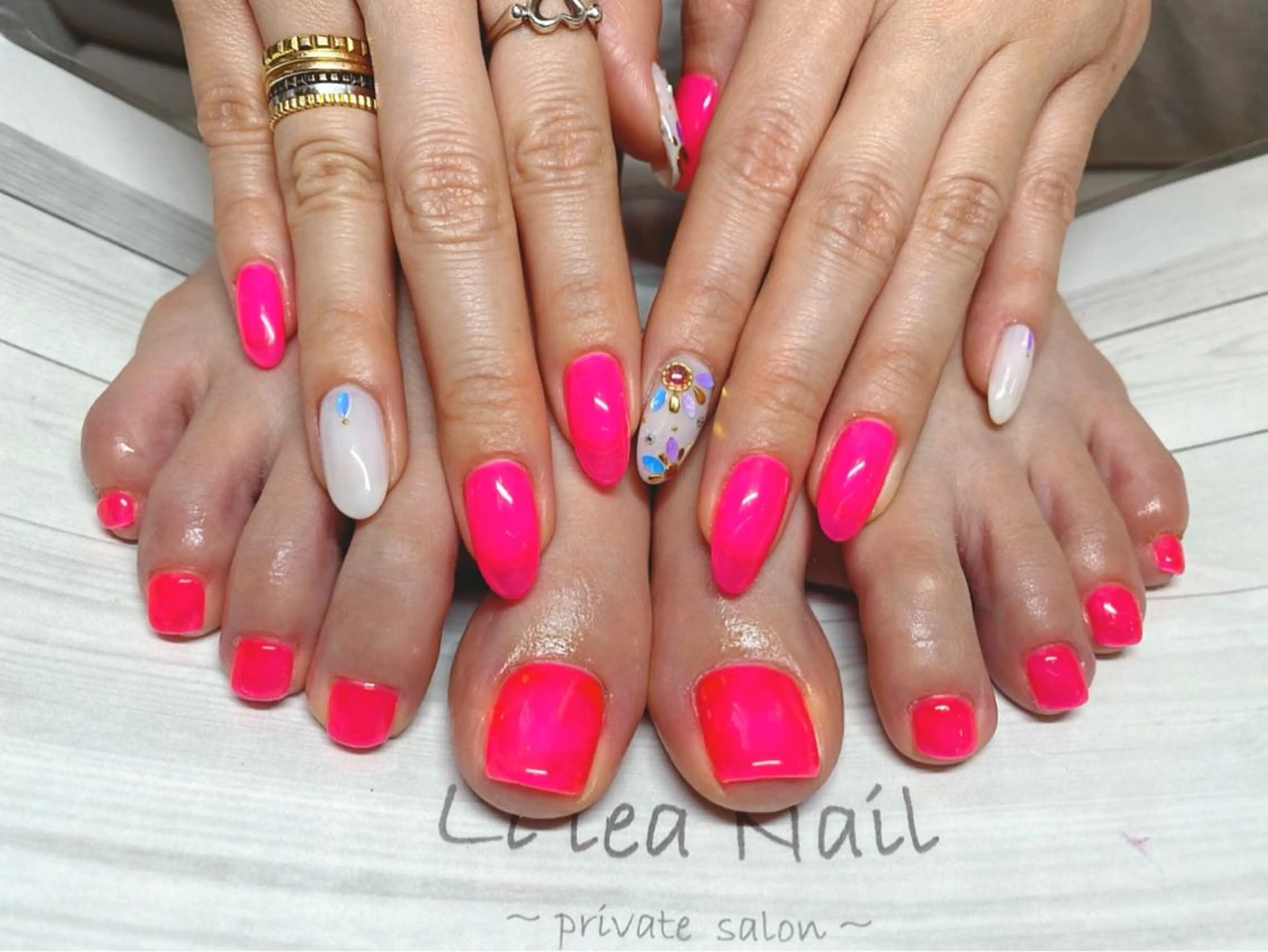 ネイル Li'leaNail AINAのネイルデザイン