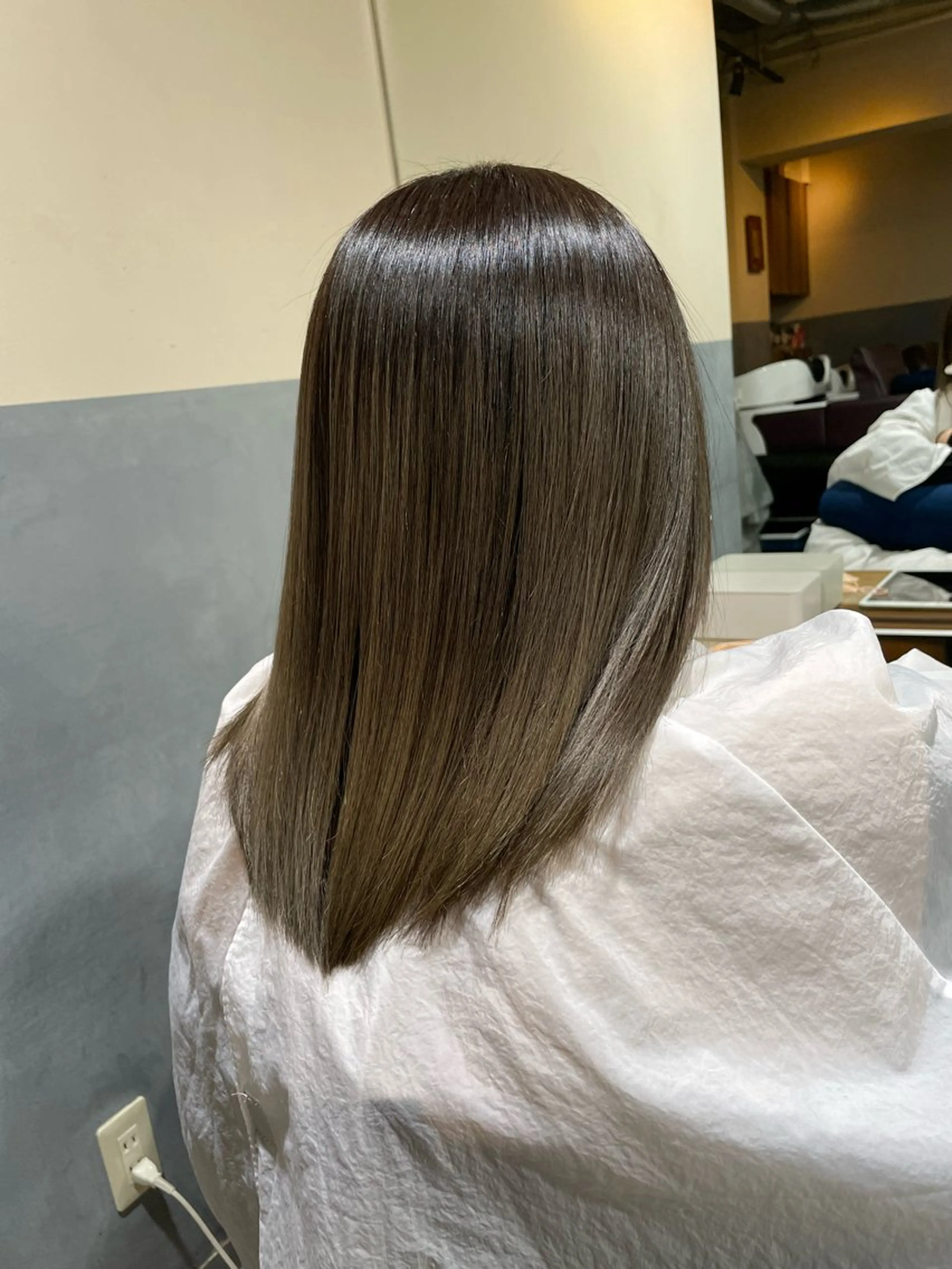 カラー roka イシハラのヘアスタイル