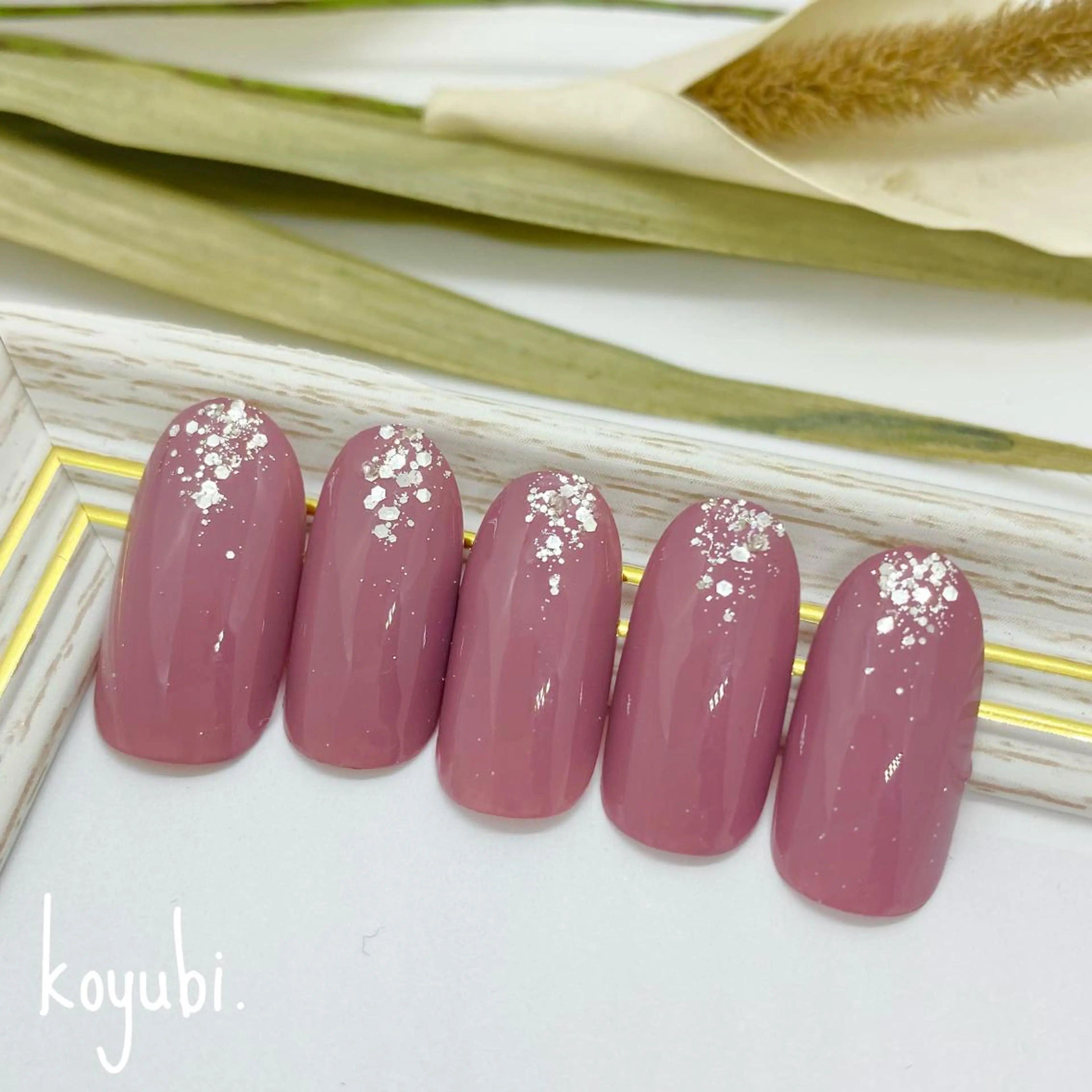 ネイル シンプルネイル プライベートネイルサロンkoyubi.所属・新宿南口 hitomiのネイルデザイン