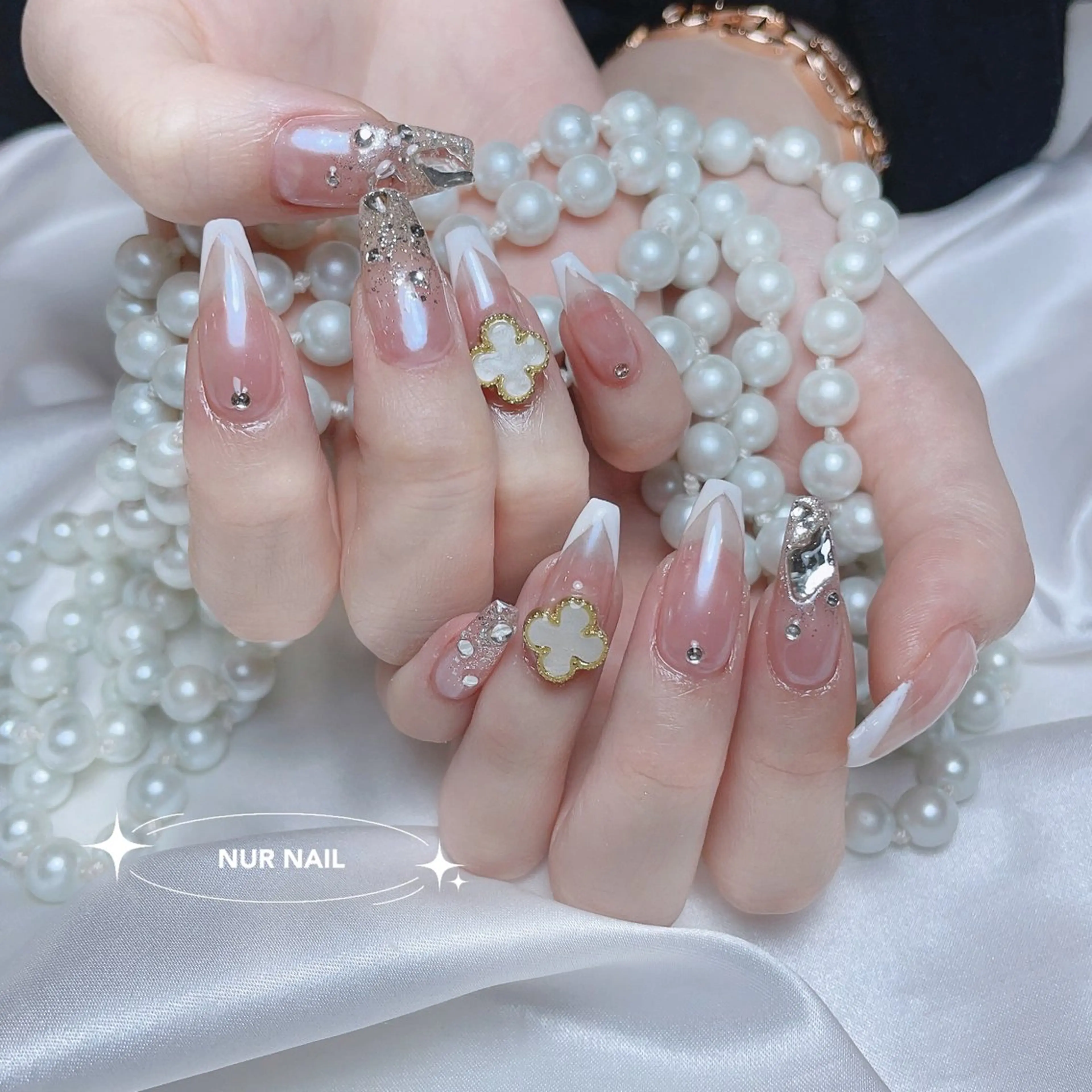 ネイル 🫧NUR NAIL✨のネイルデザイン