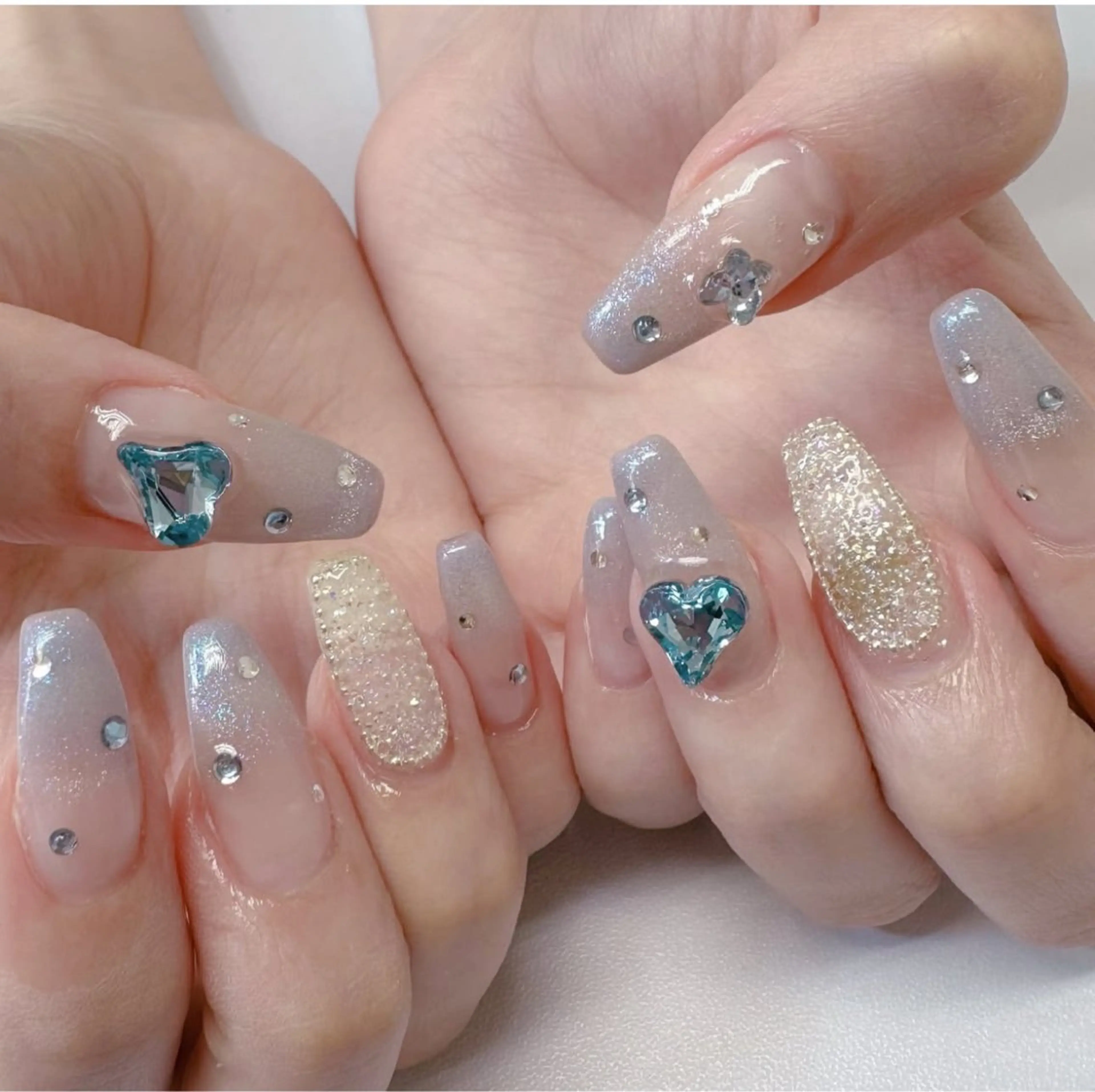 ネイル アートネイル フラワーネイル フレンチネイル ジェルネイル グラデーション ハンドネイル Ryunail所属・Ryu Nail NekoChanのネイルデザイン