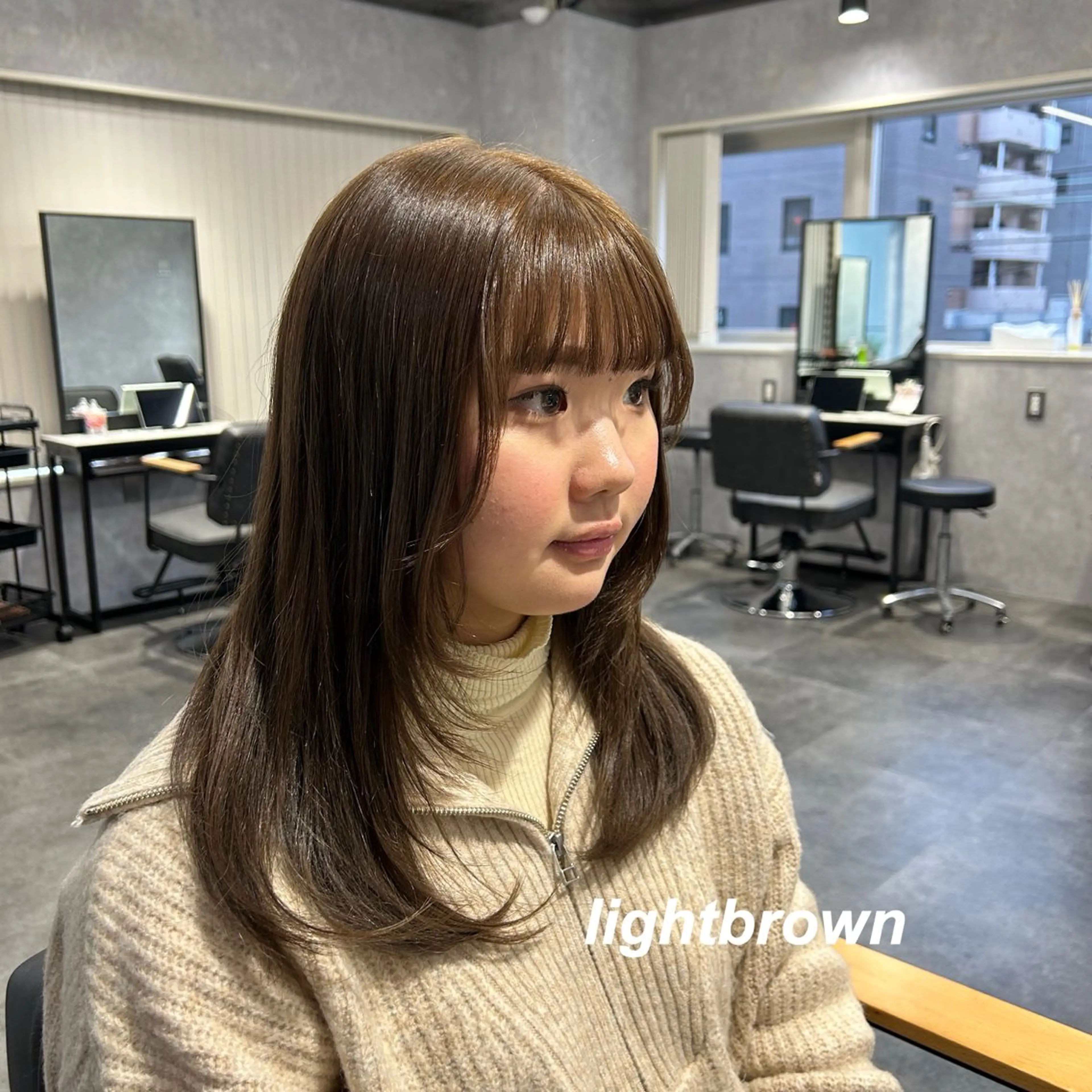 セミロング カラー ブラウンカラー レイヤーカット カット ヘアカラー プルエクステ/インナ ーカラー🦊はるなのヘアスタイル