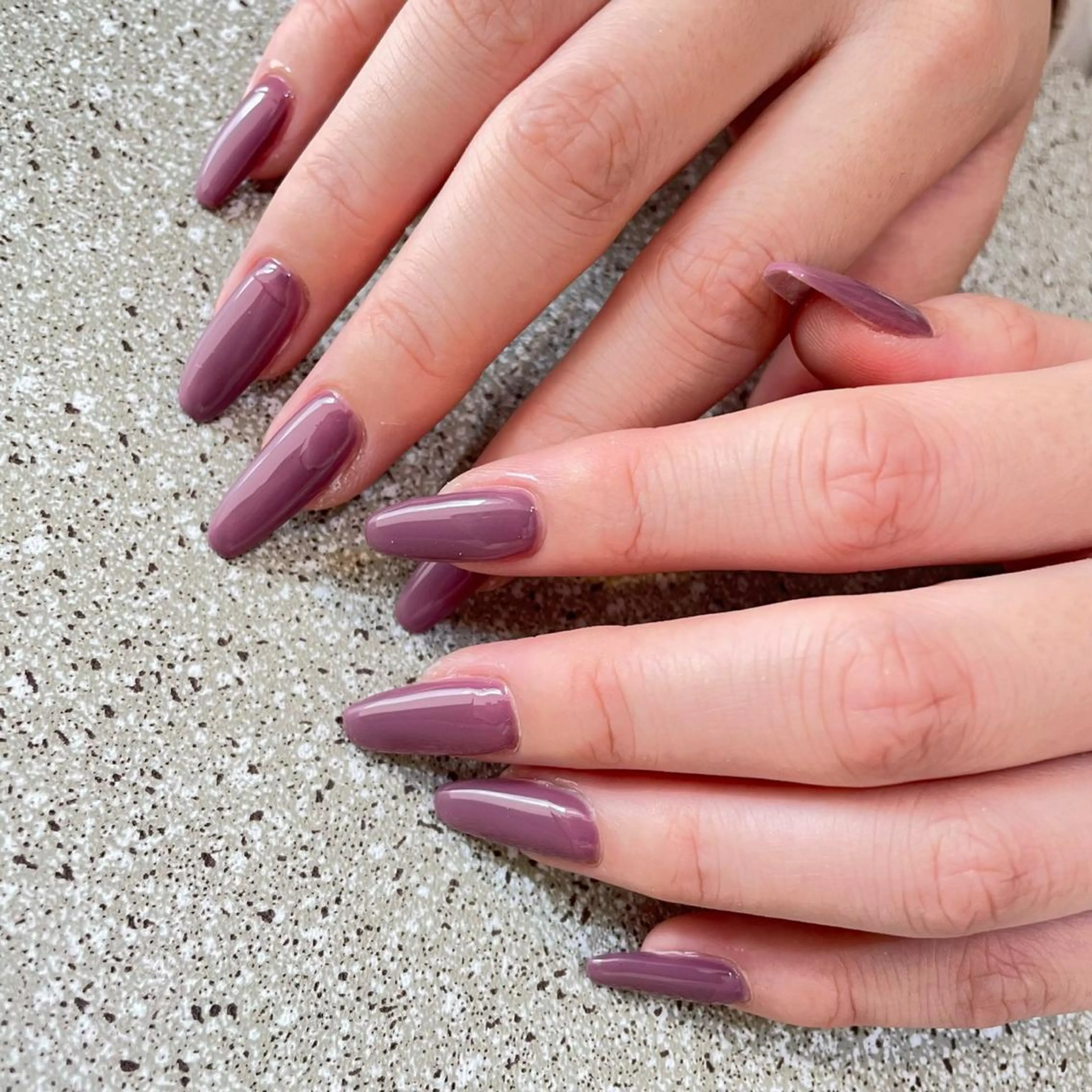 ネイル パープル ハンドネイル 【やり放題専門店】 スカルプ＆長さ出しのネイルデザイン