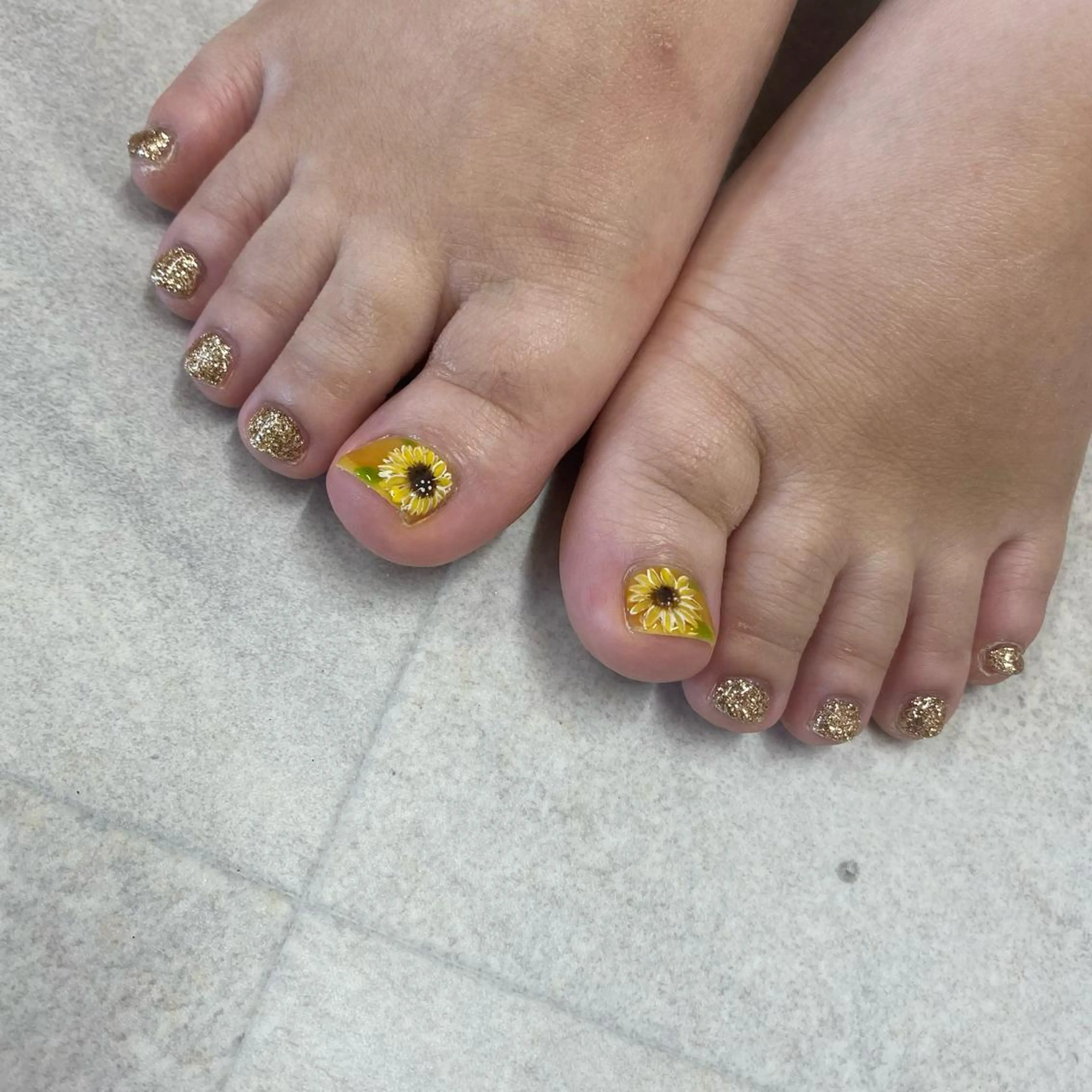 ネイル フットネイル うにゃねいる🌷 Mayaのネイルデザイン