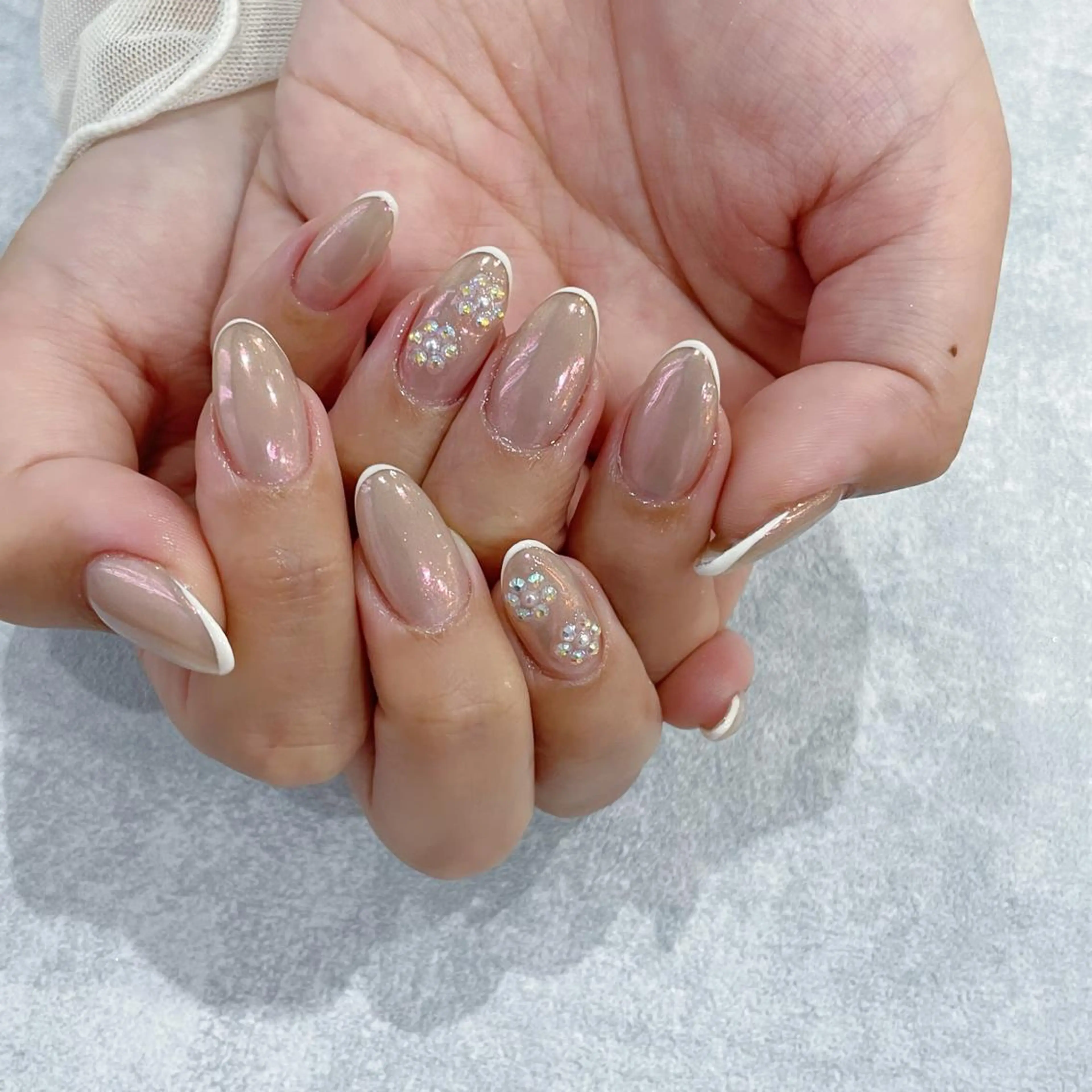 ネイル オーロラネイル ミラーネイル Rediant Salonのネイルデザイン