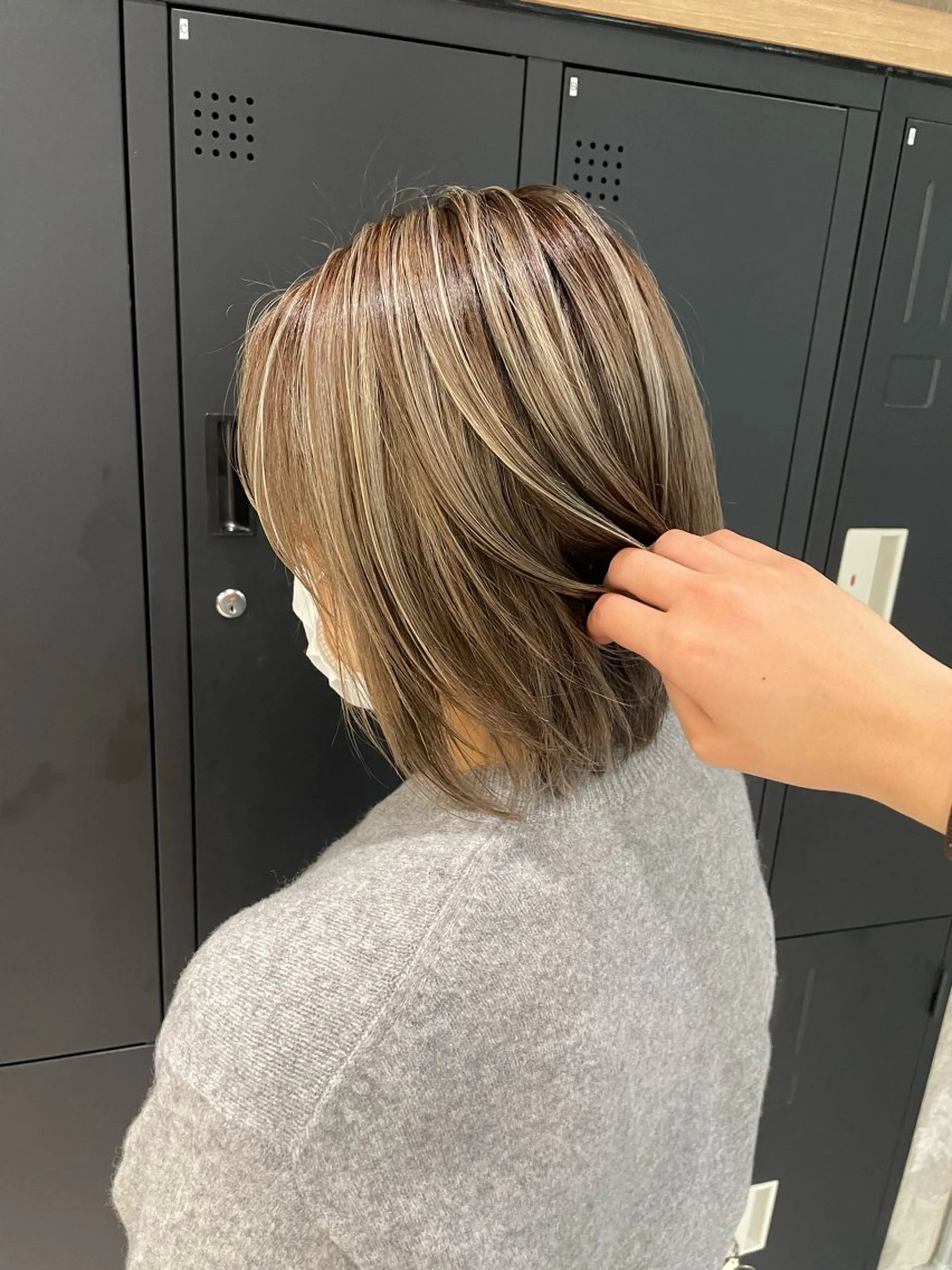 ショート ハイライト ショートヘア 🫧ハイライトカラー 🫧 𝓜𝓘𝓤のヘアスタイル