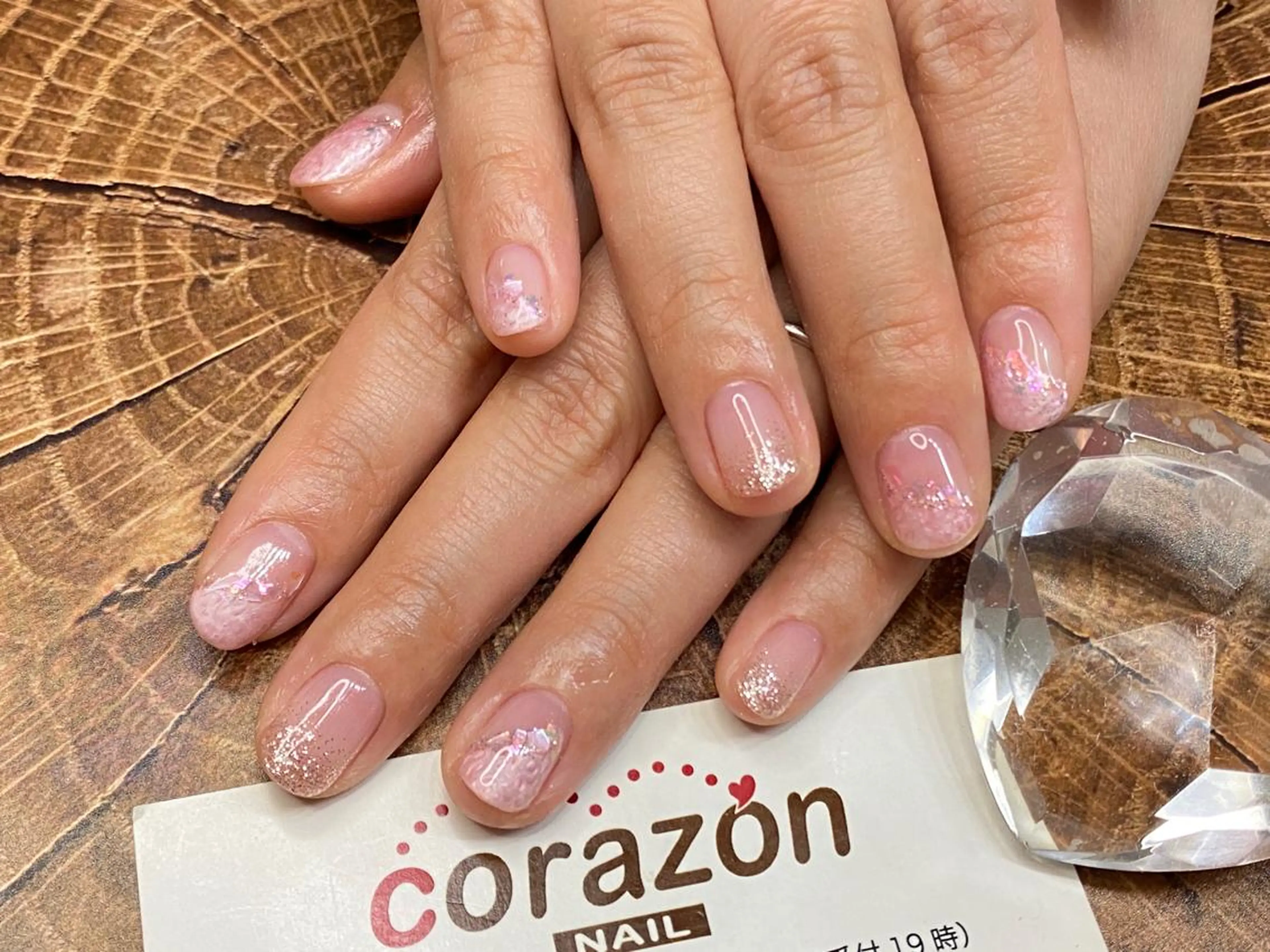 ネイル アートネイル グラデーション ラメ(グリッター) ラメグラデーション ピンク corazon所属・ネイリスト aicoのネイルデザイン