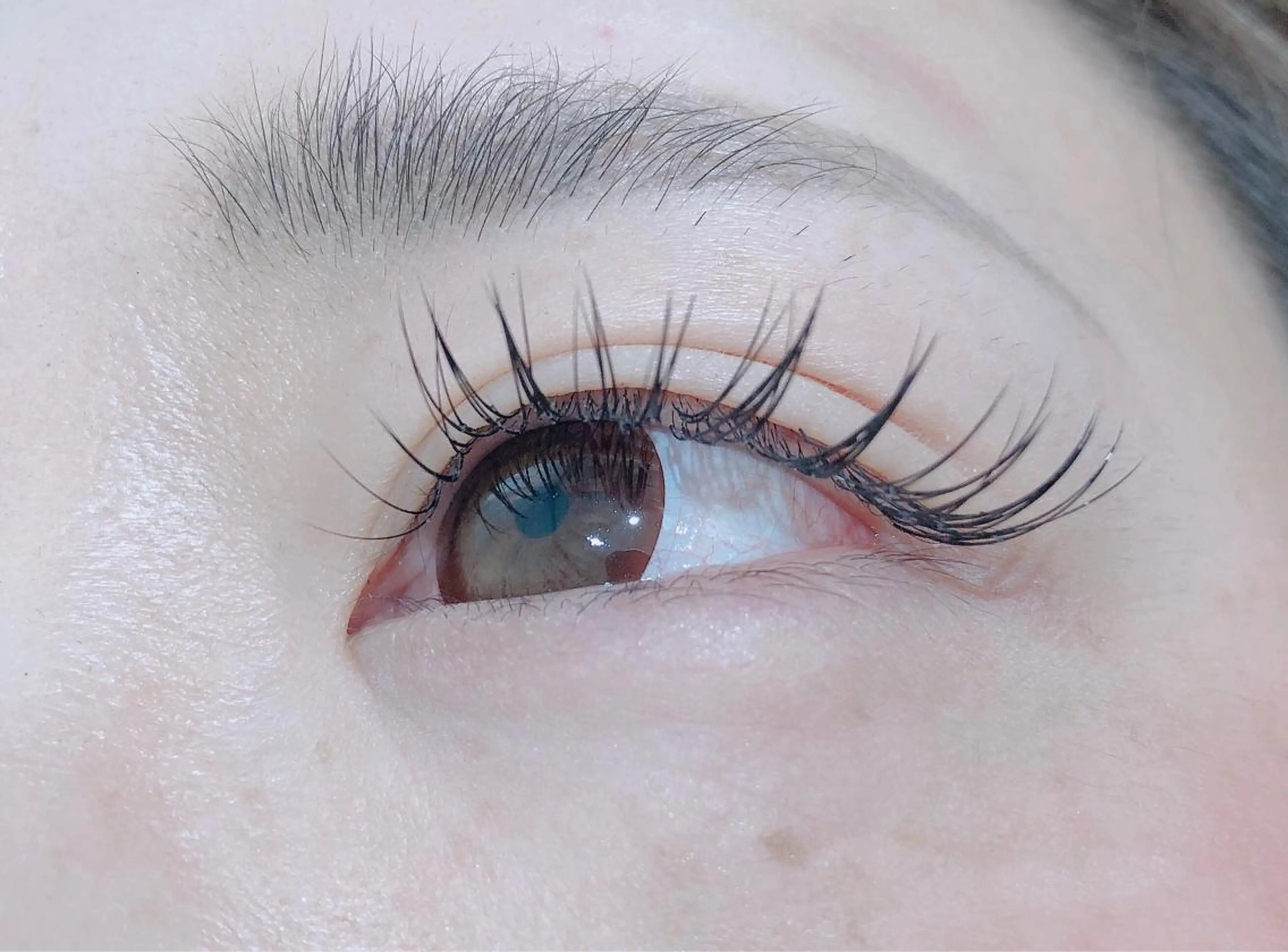 マツエク・マツパ 🤎ベージュカラー 🐶メンズパーマのヘアスタイル