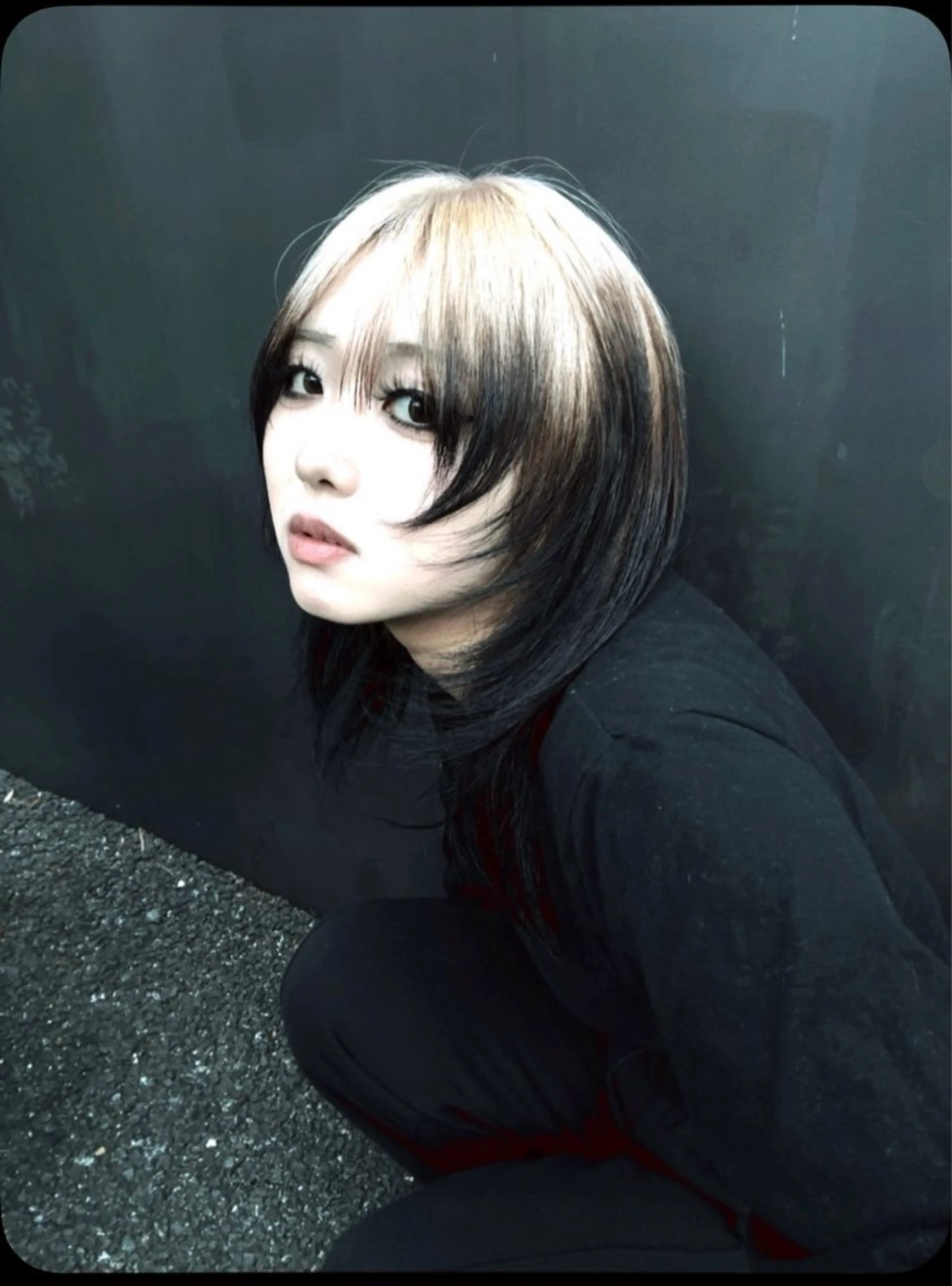 ミディアム ヘアカラー AIRA/ブリーチ /透明感カラーのヘアスタイル