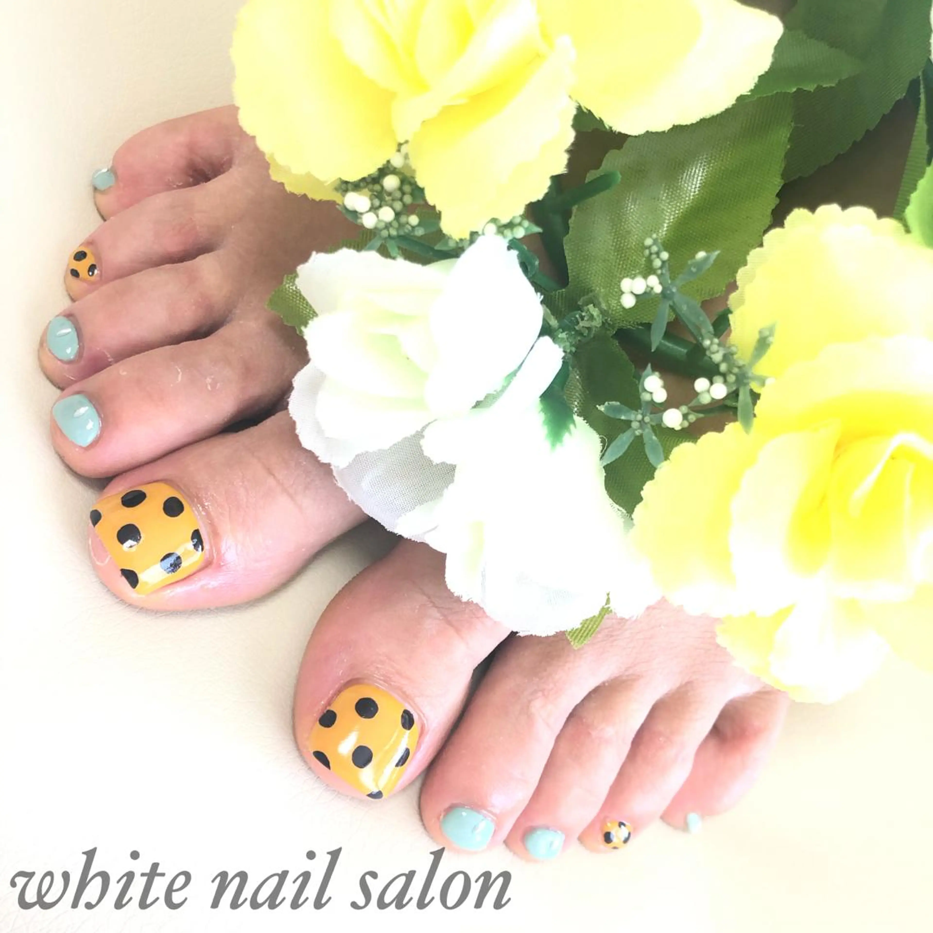 ネイル フットネイル ジェルネイル ハードジェル オフィスネイル スカルプネイル フットネイル white nail salonのネイルデザイン