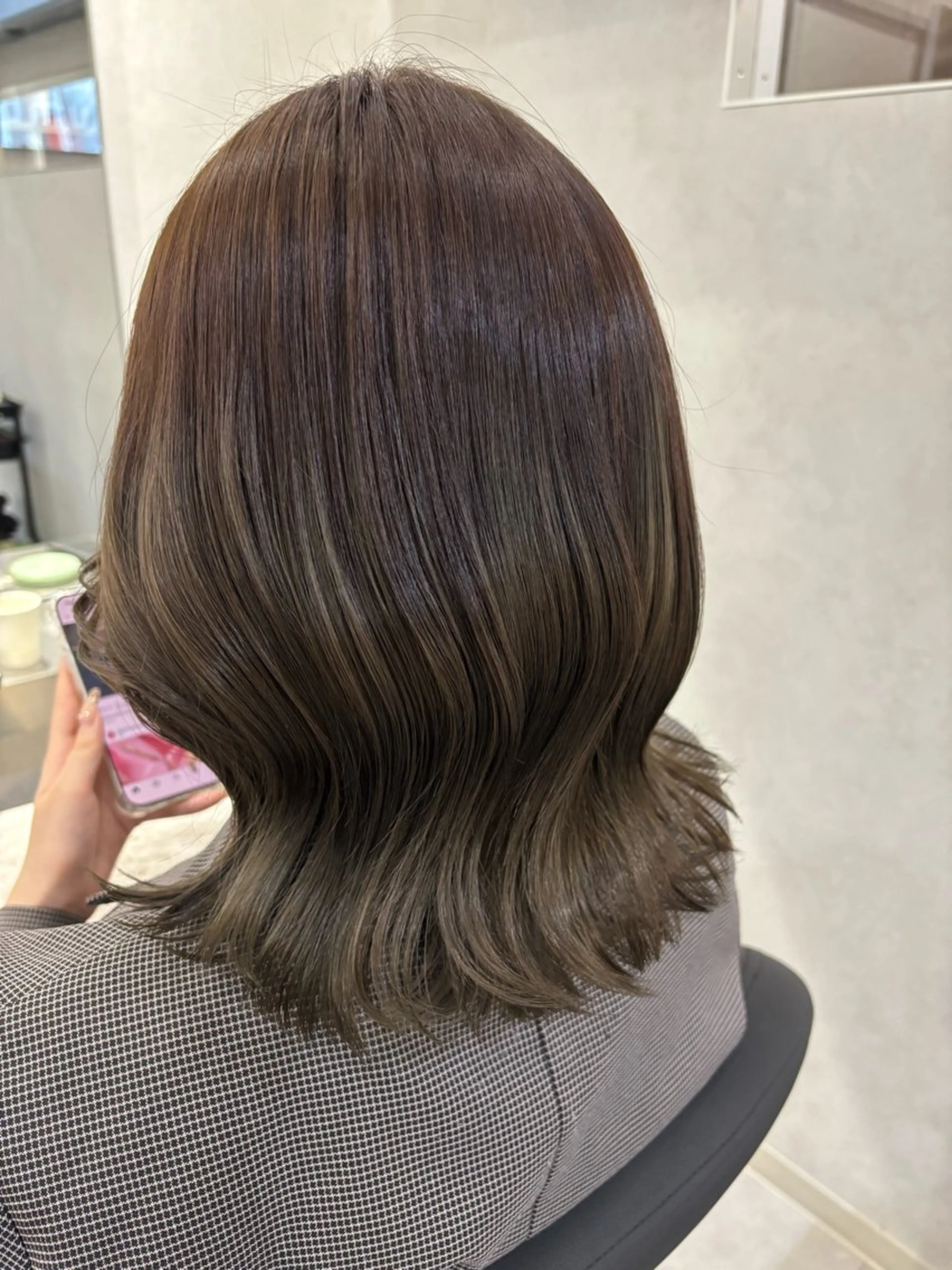 ミディアム アッシュ アッシュグレー アッシュグレージュ 韓国風ヘア ヘアカラー トリートメント 韓国透明感🇰🇷 SAKURAのヘアスタイル