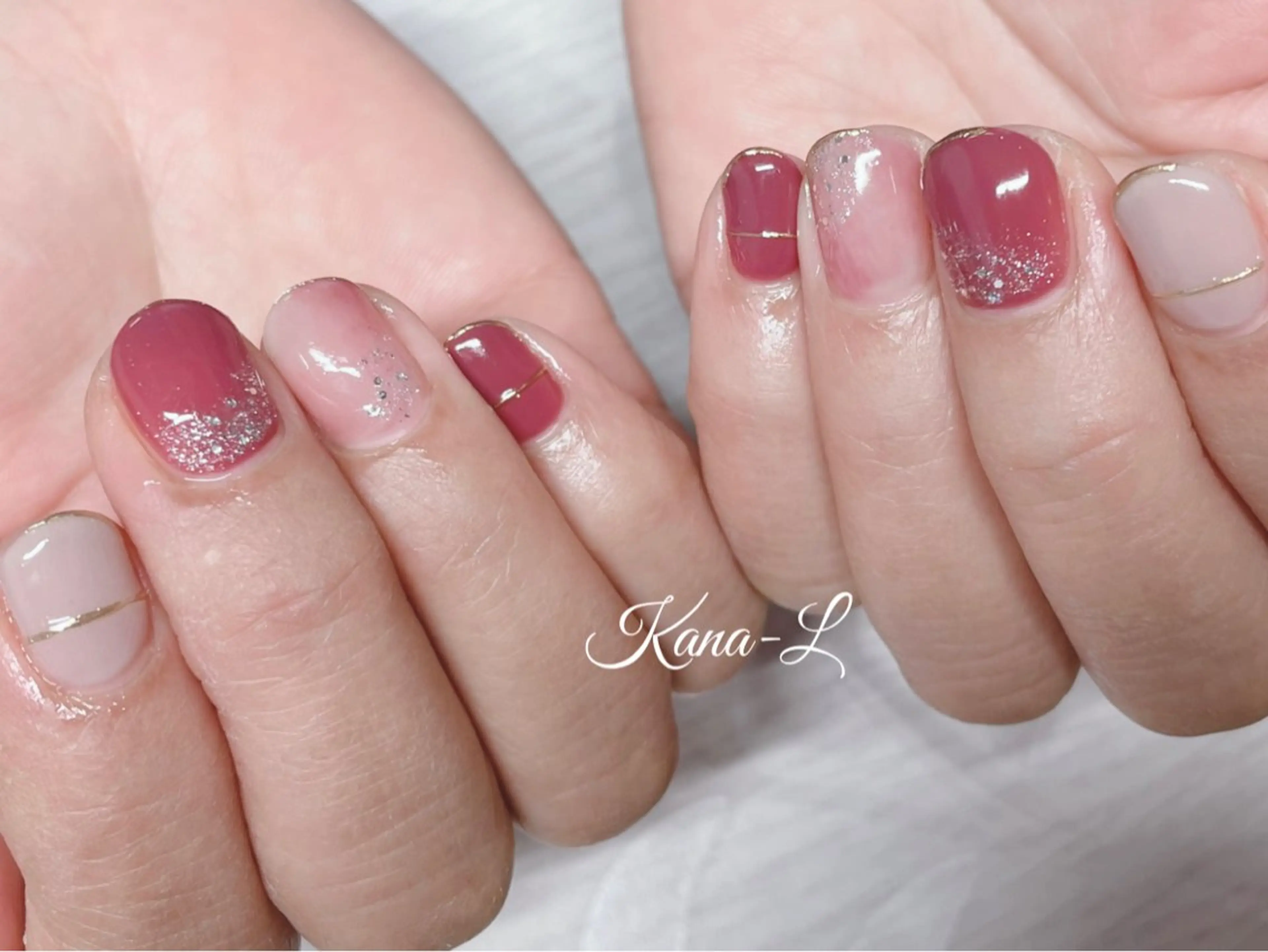 ネイル 芦辺 香奈のネイルデザイン