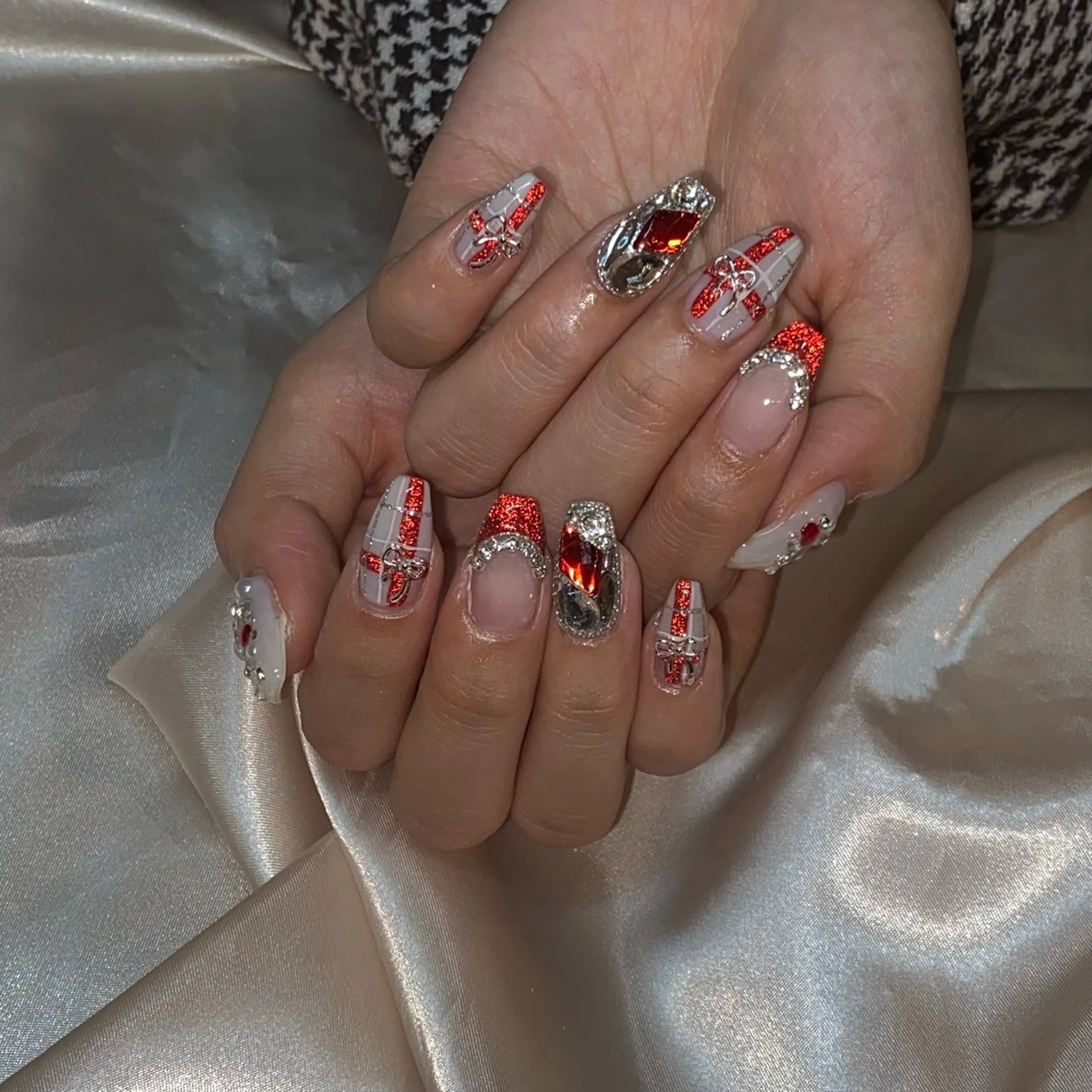 ネイル ハンドネイル la vie  Luire所属・la vie Luire ｱｽｶのネイルデザイン