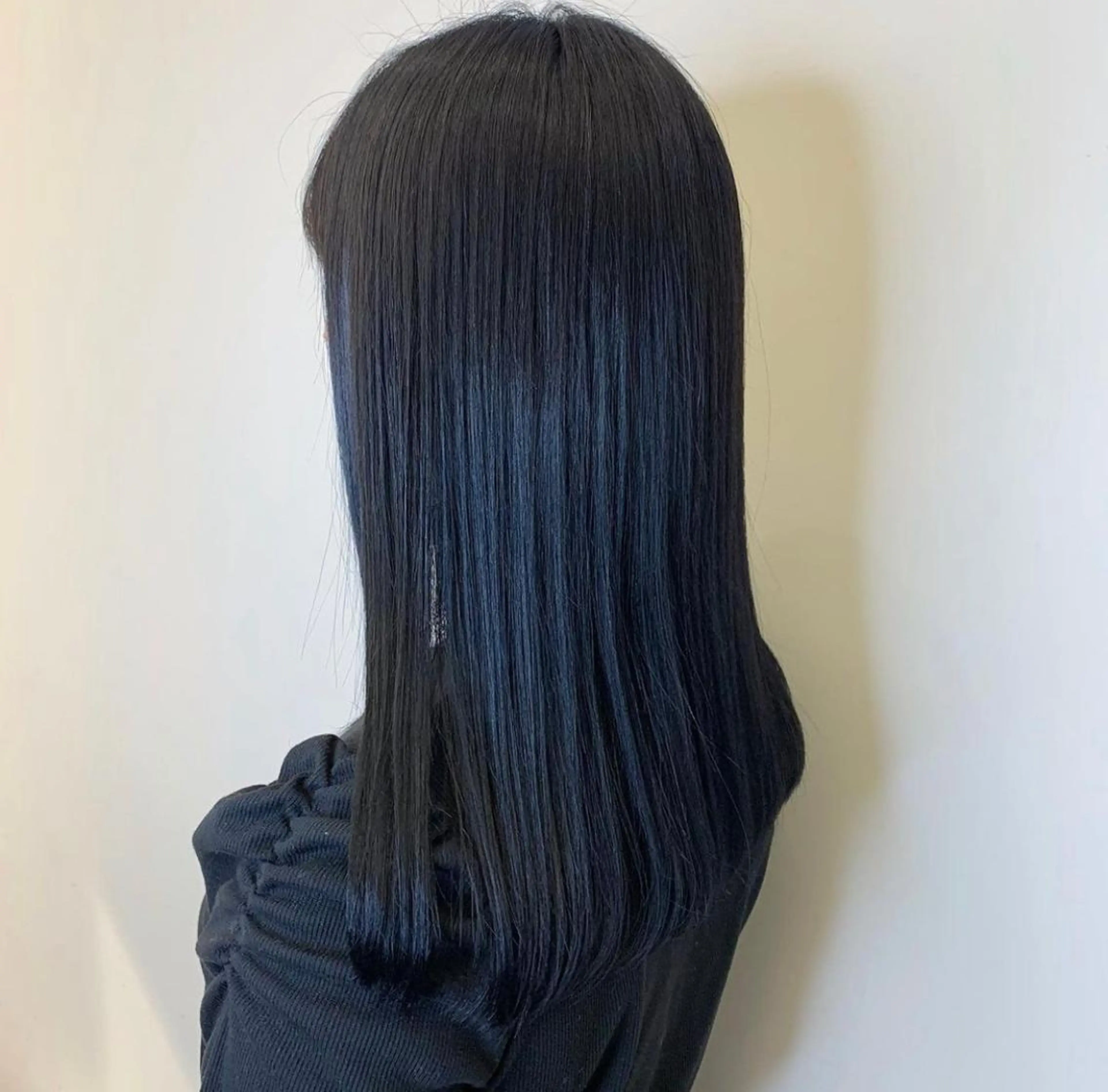 セミロング LINE.ai所属・mei／周南 ／ぷつっと／レイヤーのヘアスタイル