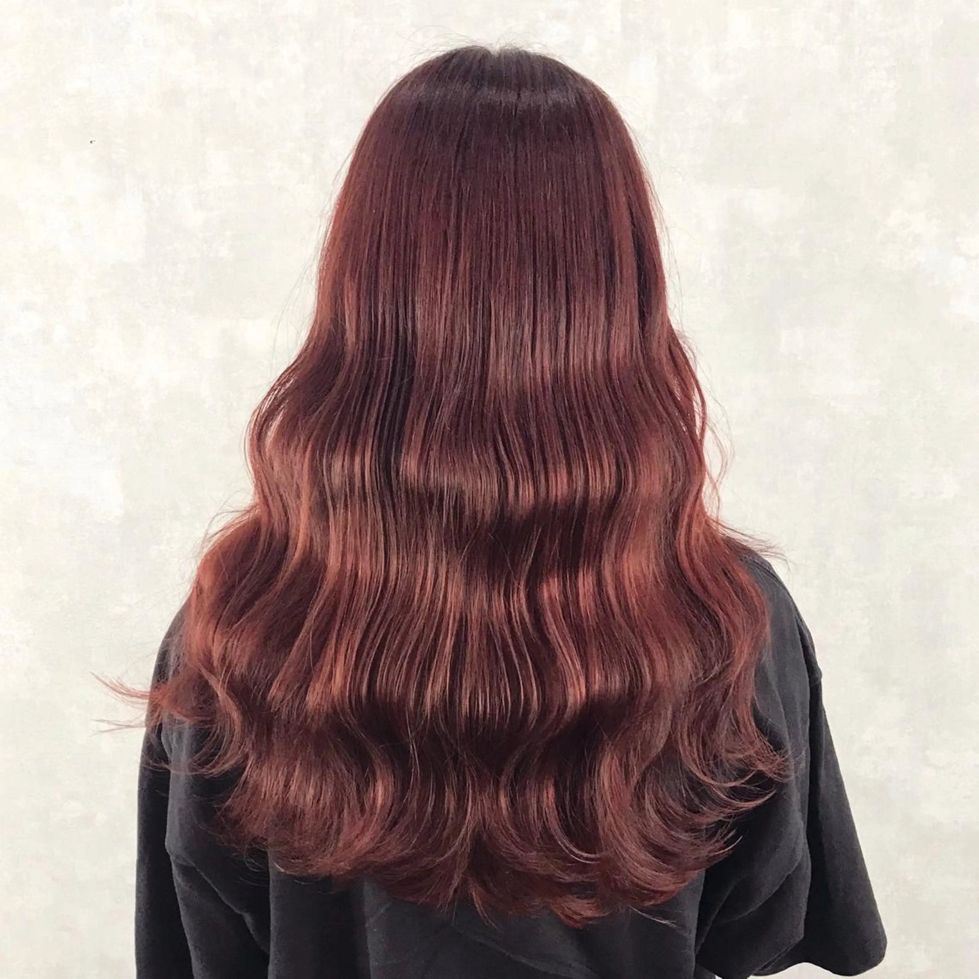 ロング カラー ブリーチ ブリーチなしカラー ピンクカラー ヨシンモリ ムルギョル巻き サロウィン所属・K-POP好き美容師 🇰🇷Kai.Yのヘアスタイル