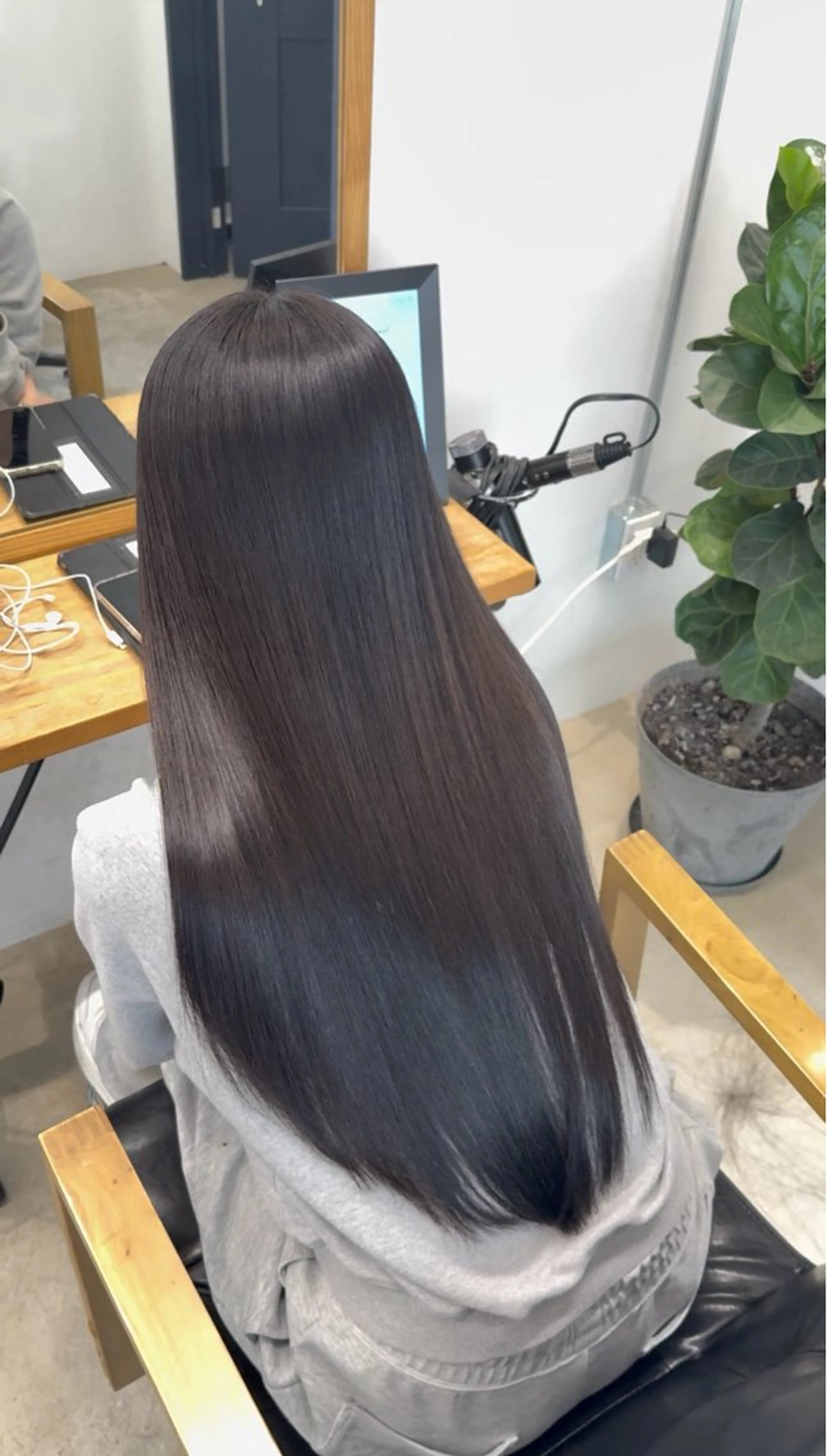 ロング 縮毛矯正 カット 縮毛矯正 トリートメント ひろし/髪質改善/ 縮毛矯正/透明感✨のヘアスタイル