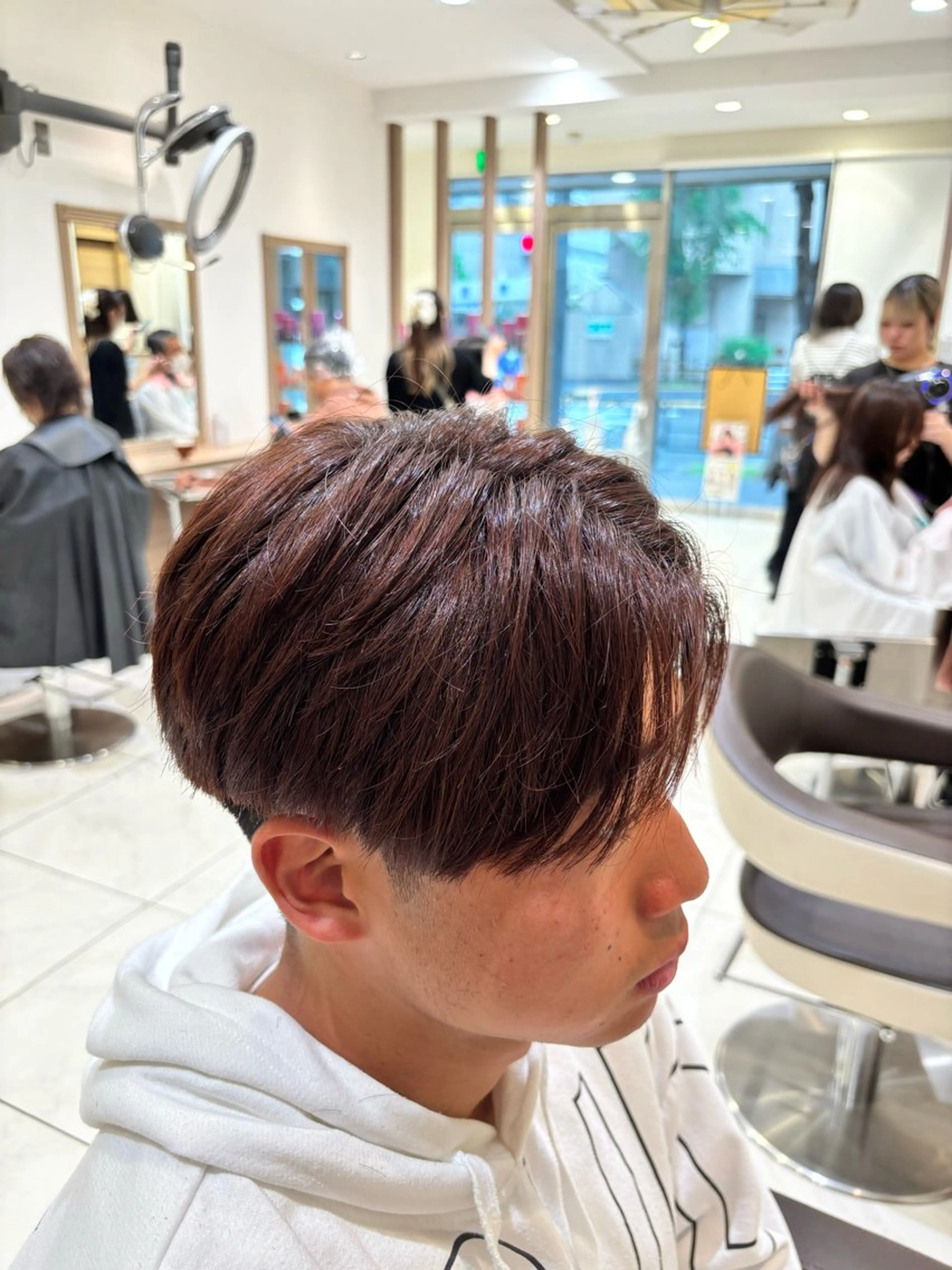 カラー メンズ ベージュカラー カット ヘアカラー 山本 侑平のヘアスタイル