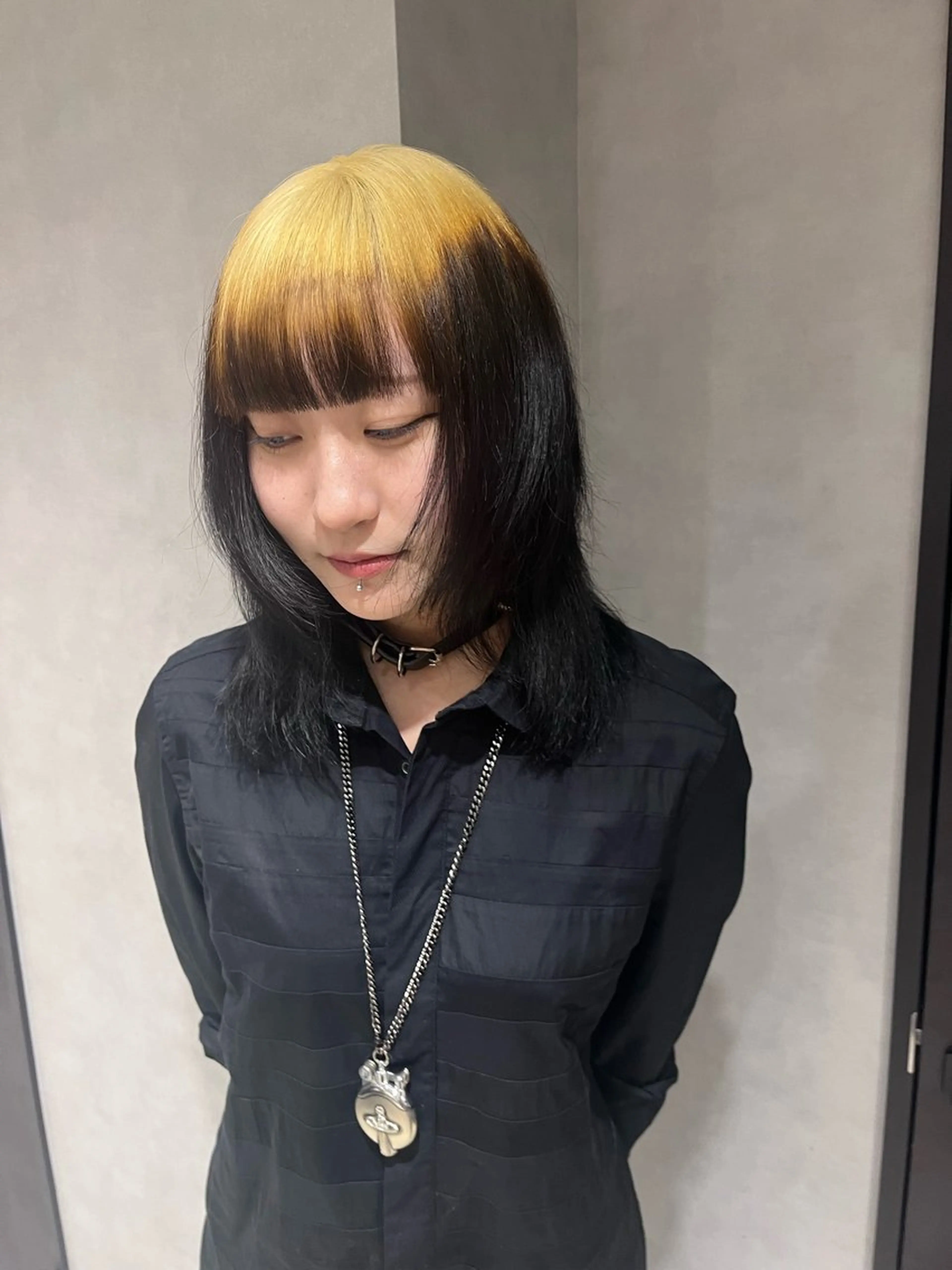 【デフォルトでケアブリーチ使用❗️】カット & ブリーチデザインカラー ☄️の写真