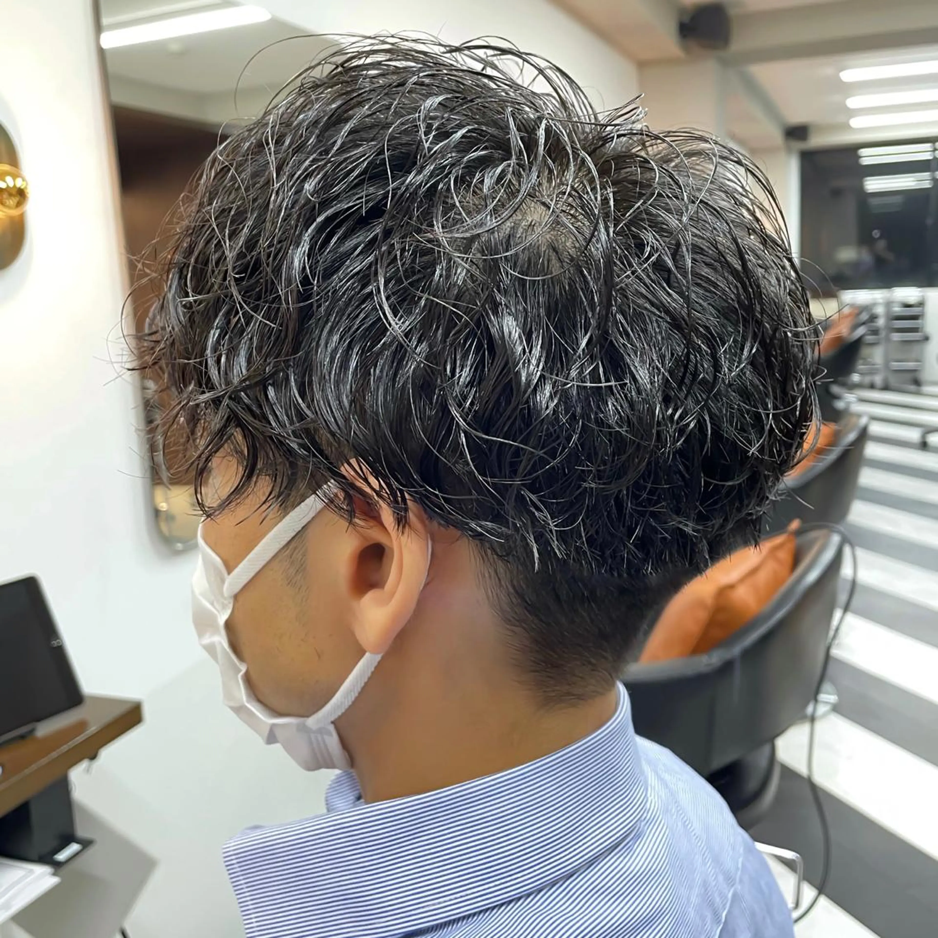 ショート パーマ メンズ 守屋 寿哉のヘアスタイル