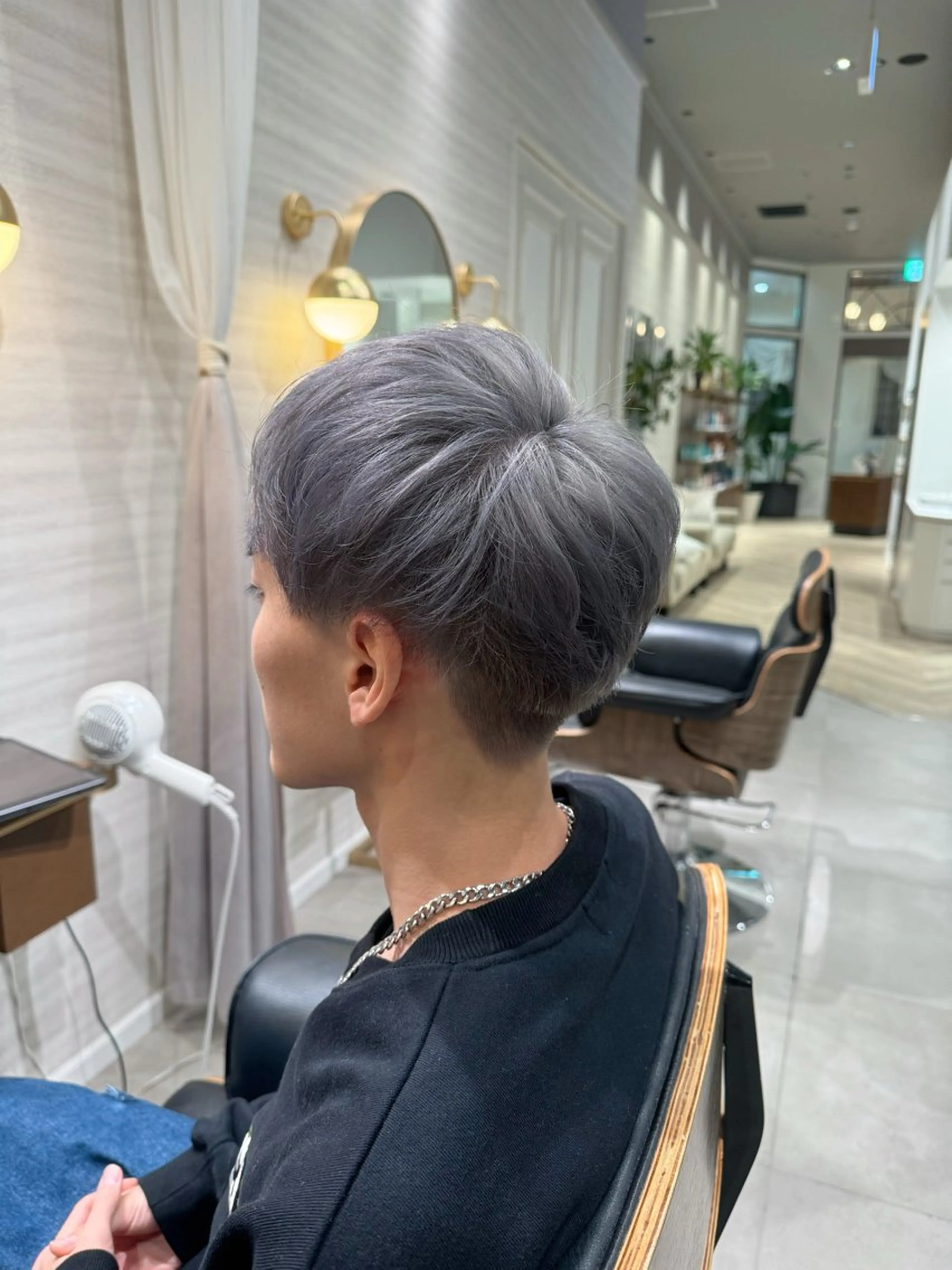 ショート メンズ アッシュ ヘアカラー トリートメント ♟ケアブリーチ♟ ✄﻿Shinya✄﻿のヘアスタイル