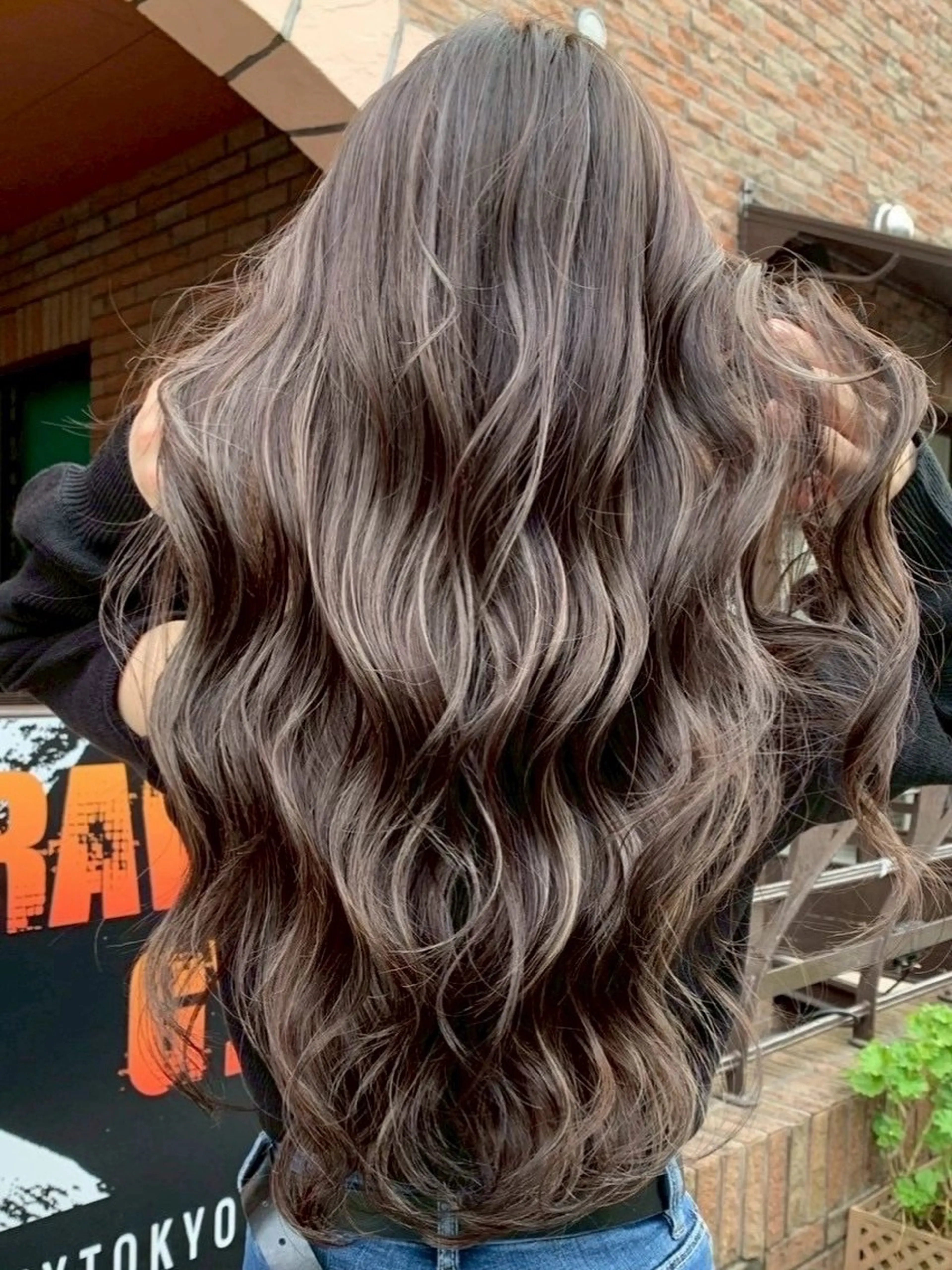 ロング ヘアカラー 大人の海外ハイライト coconoのヘアスタイル