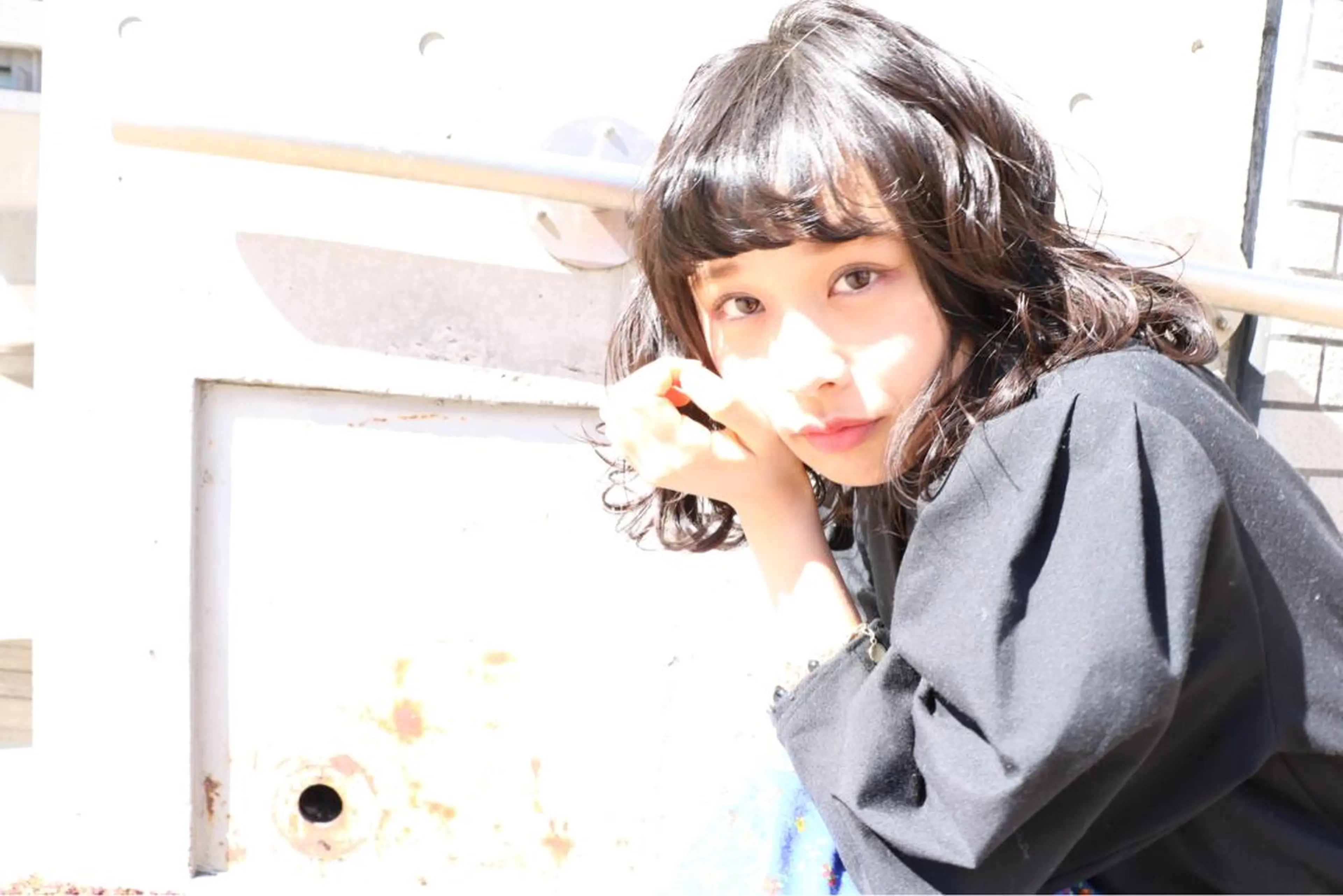 ミディアム カラー パーマ ヘアアレンジ ハイトーン特化🤍 浦住のヘアスタイル