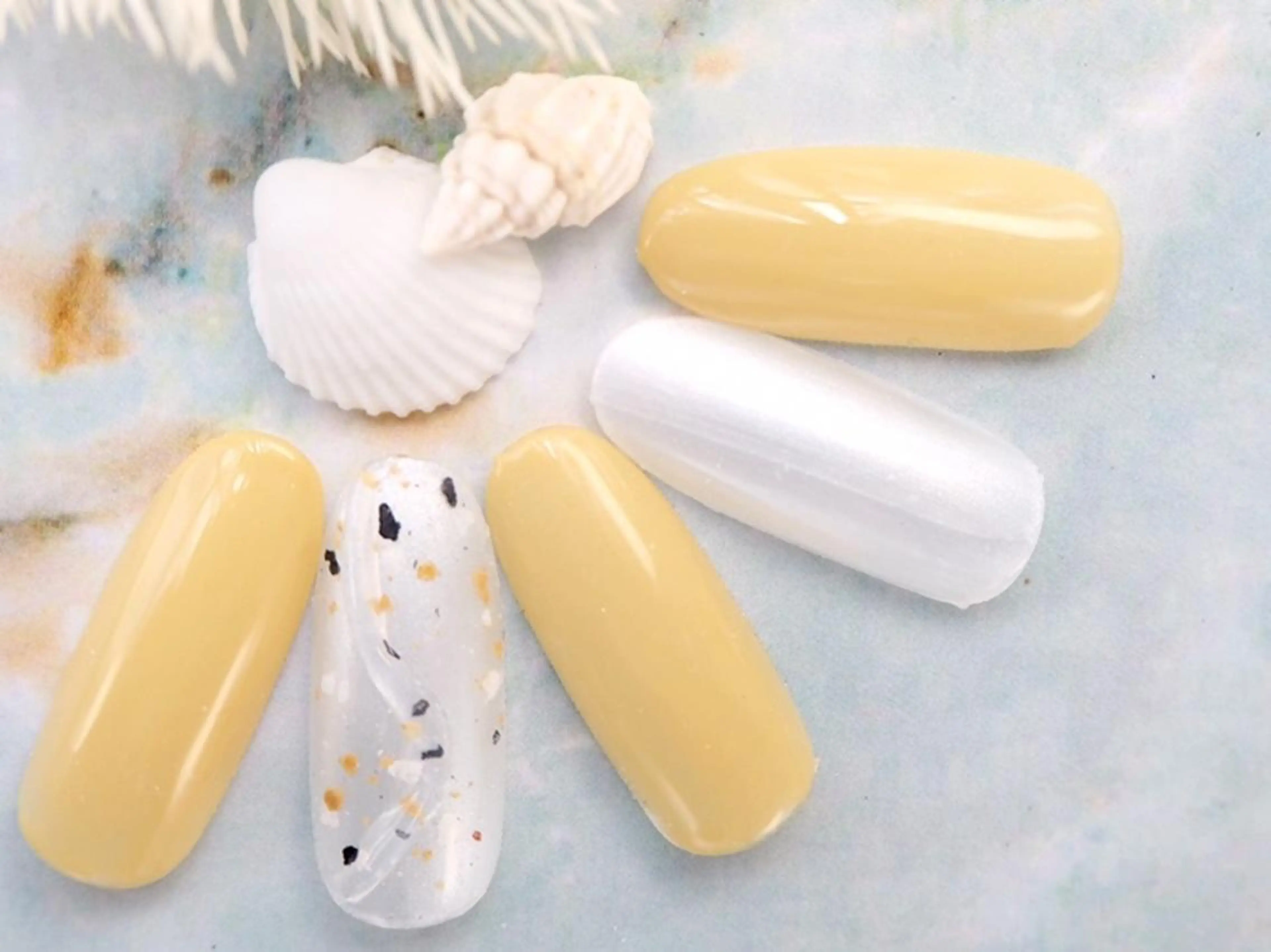 ネイル へぜリヒ ·もものネイルデザイン