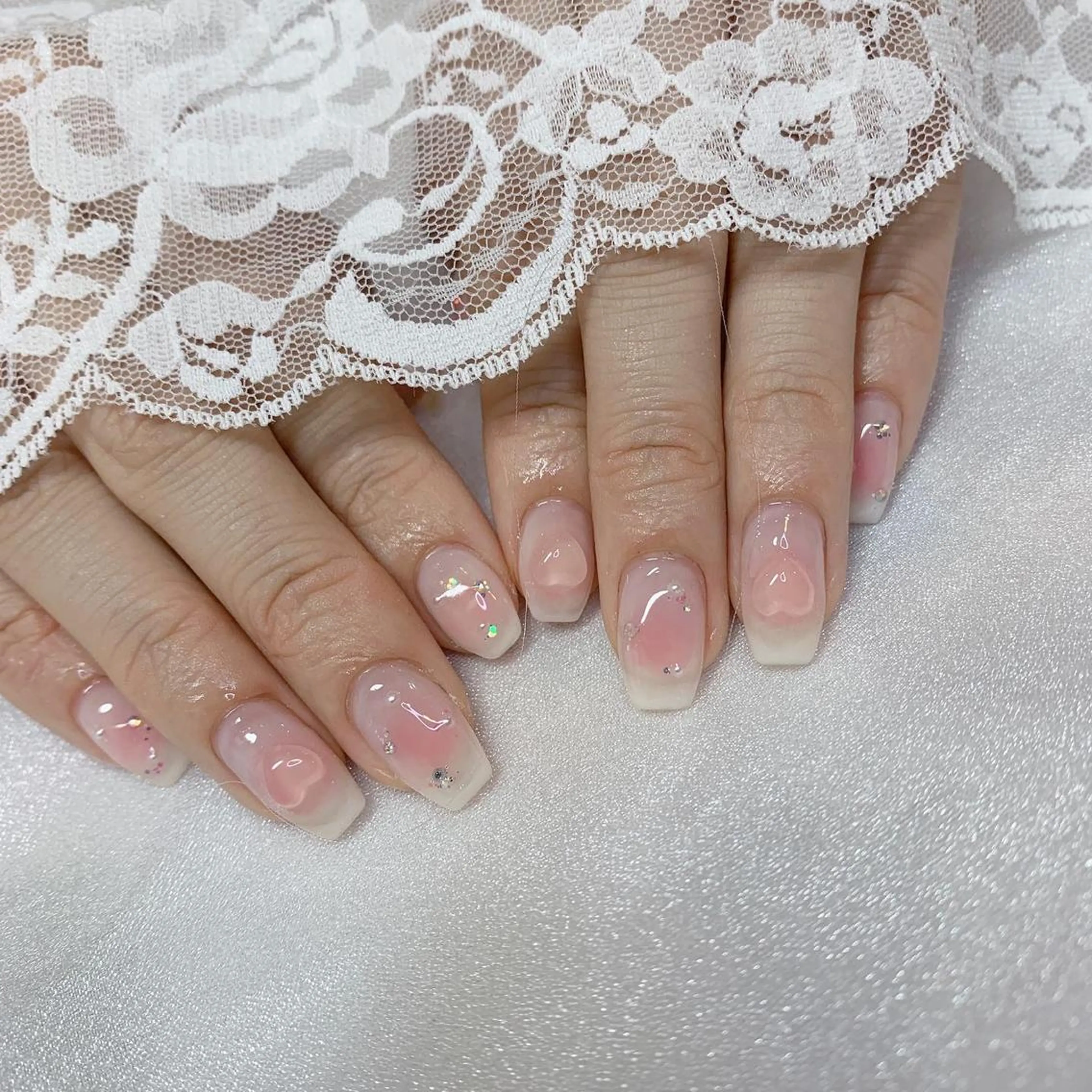 ネイル ハンドネイル La neige* yuki 🥯🍑のネイルデザイン