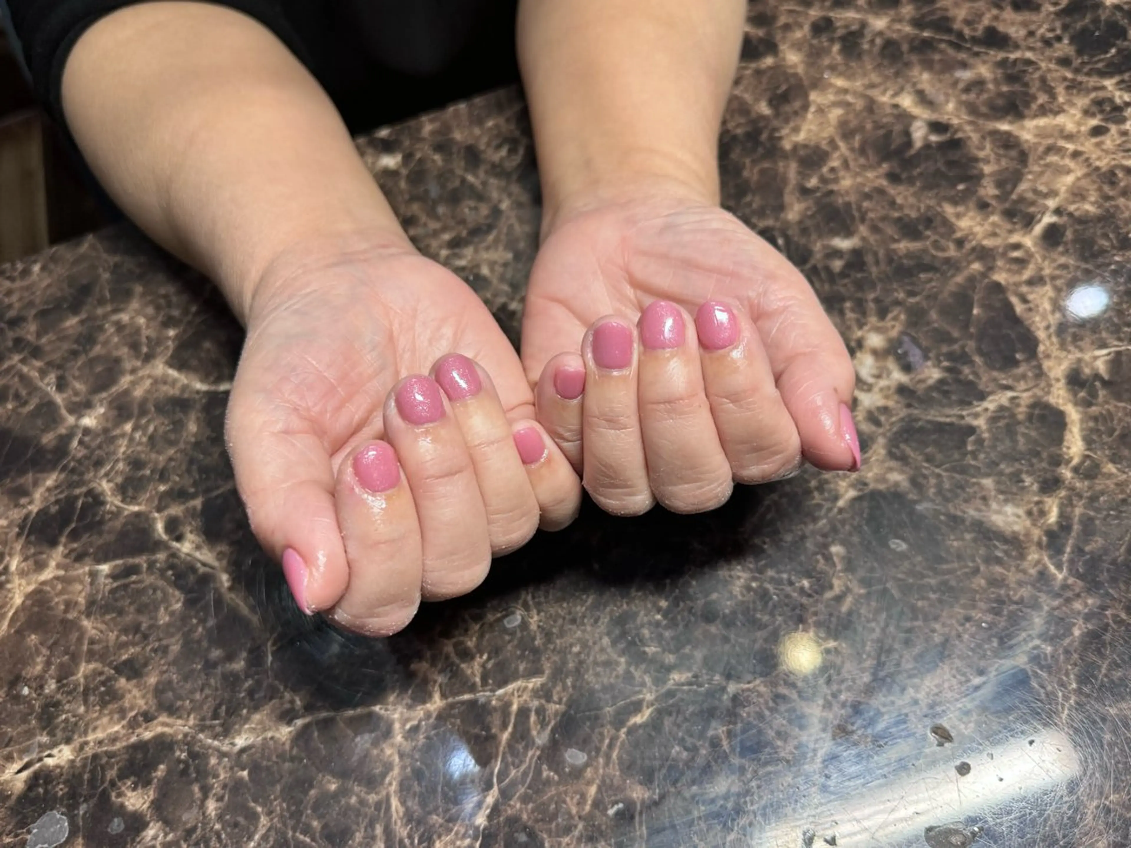 ネイル ラメ(グリッター) ワンカラーネイル ピンク ハンドネイル IROHA NAIL Mihoのネイルデザイン