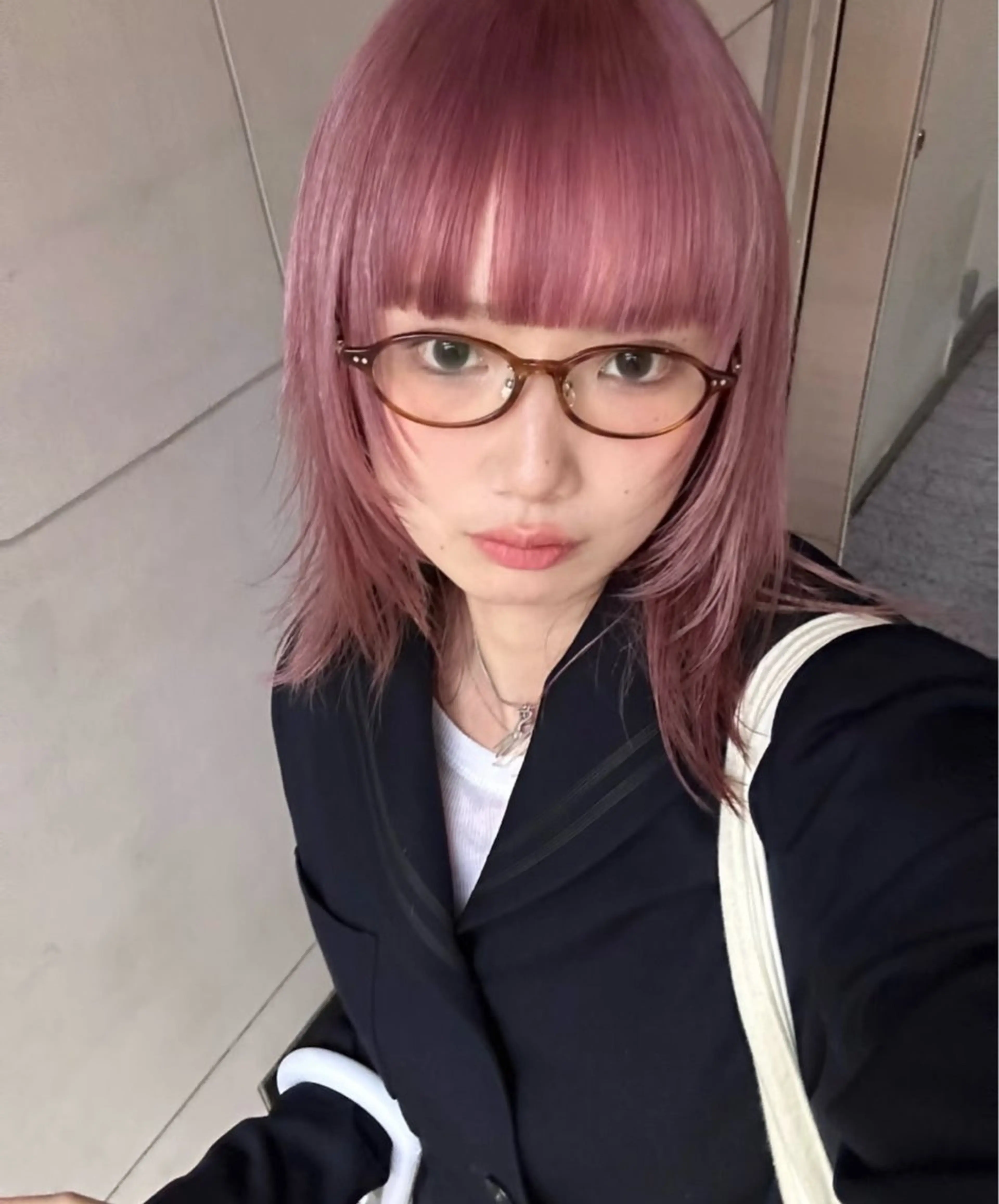 ロング ARMONY表参道店所属・韓国風レイヤーカラー ライムのヘアスタイル