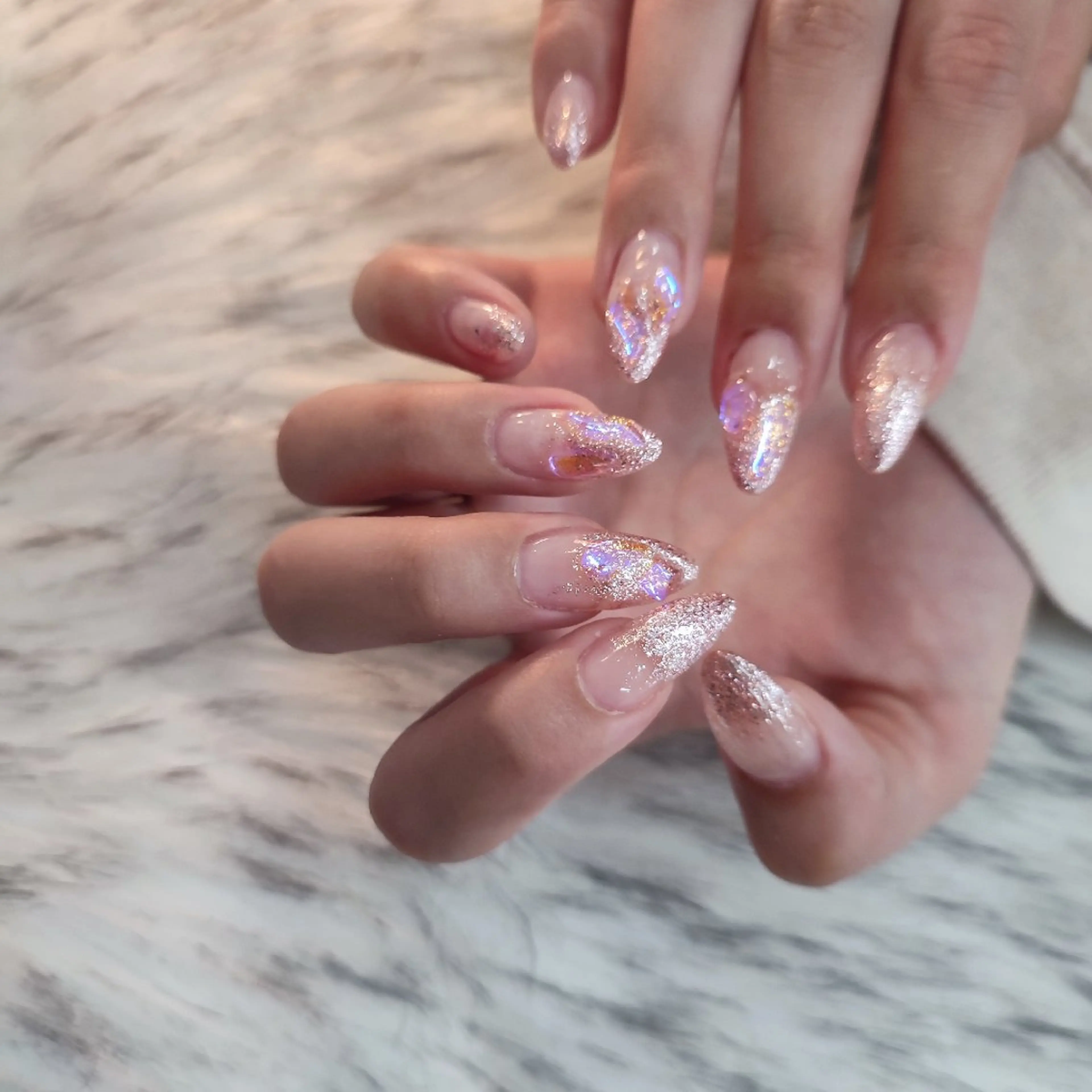 ネイル ハンドネイル RUNWAY 　　の眉毛・アイブロウイメージ