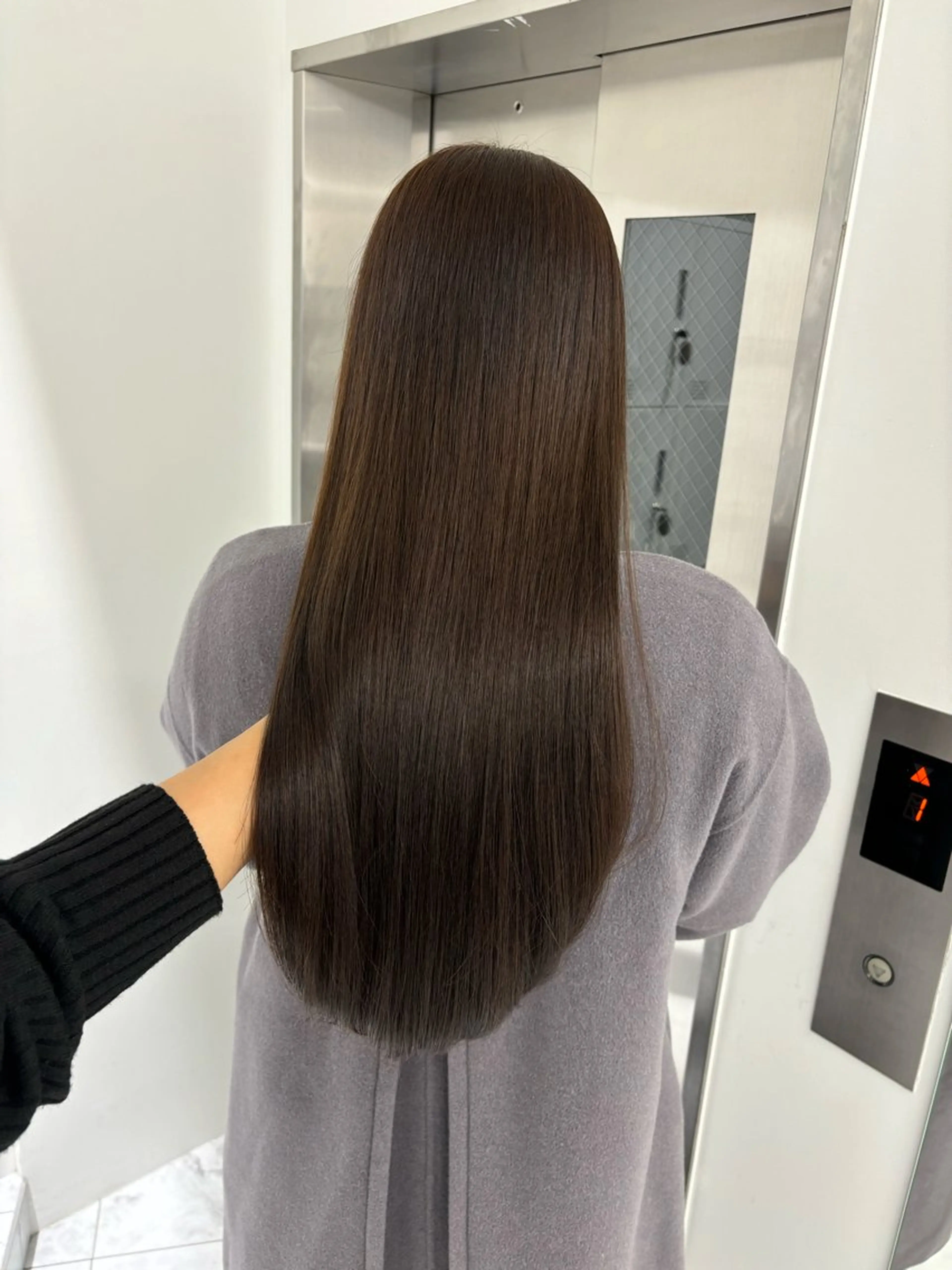 ロング カラー 透明感カラー グレージュ オリーブグレージュ オリーブグレー カット ヘアカラー Beleza Era所属・韓国レイヤー/ 縮毛矯正🎀minaのヘアスタイル