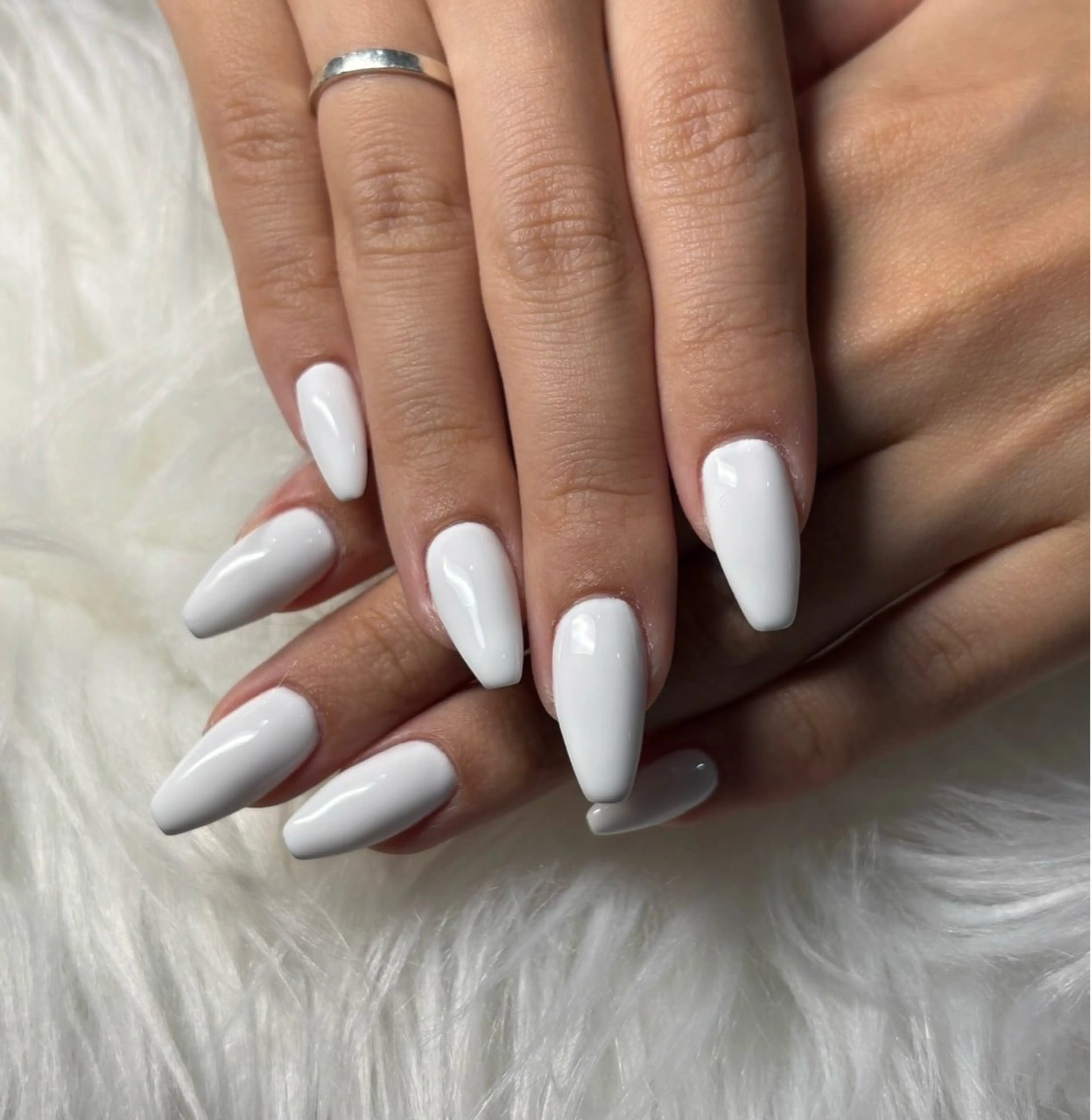 ネイル ハンドネイル nail salon oneness🎀のネイルデザイン