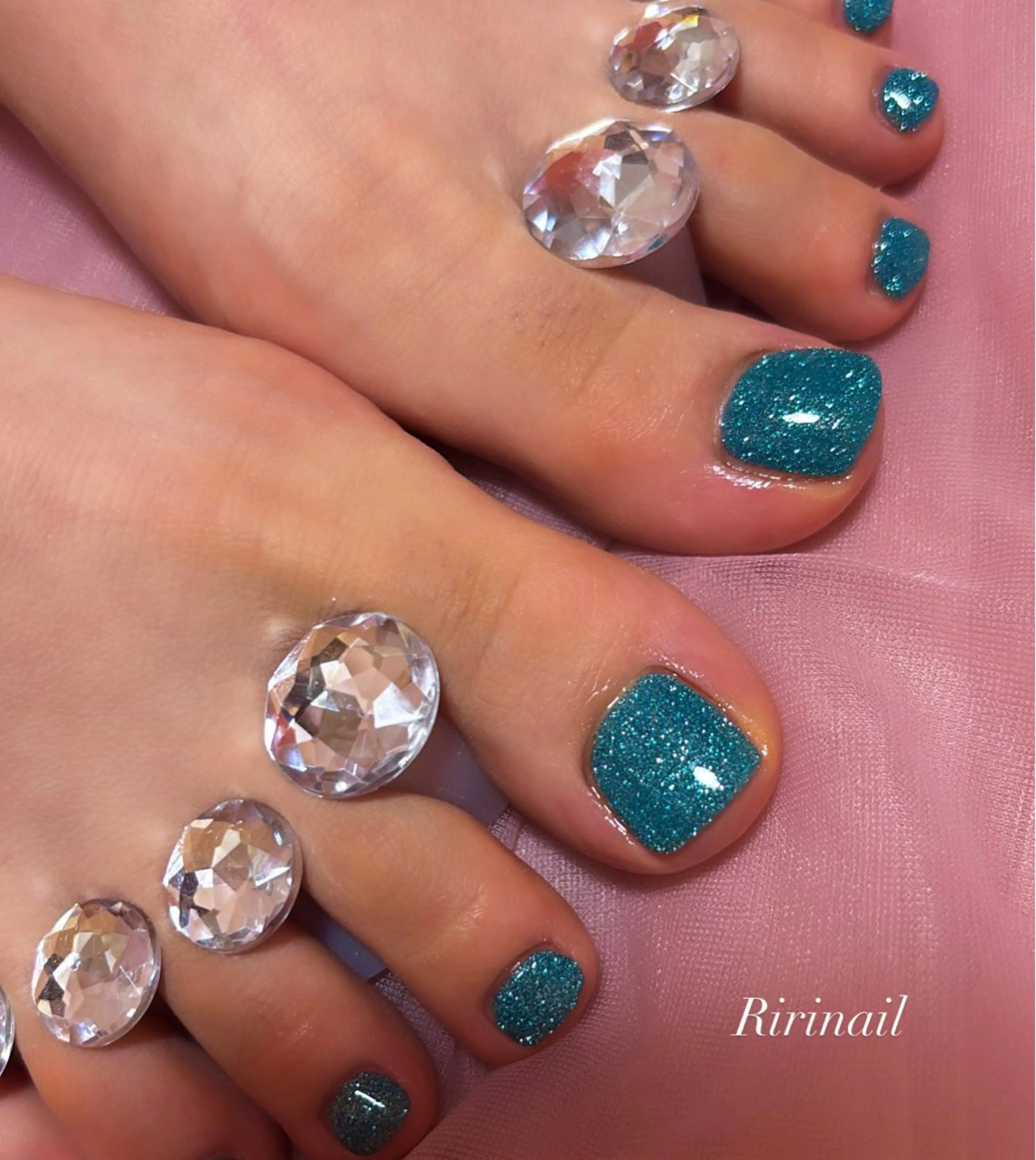 ネイル フットネイル 𝐁𝐞𝐥𝐥 𝐦𝐞のネイルデザイン