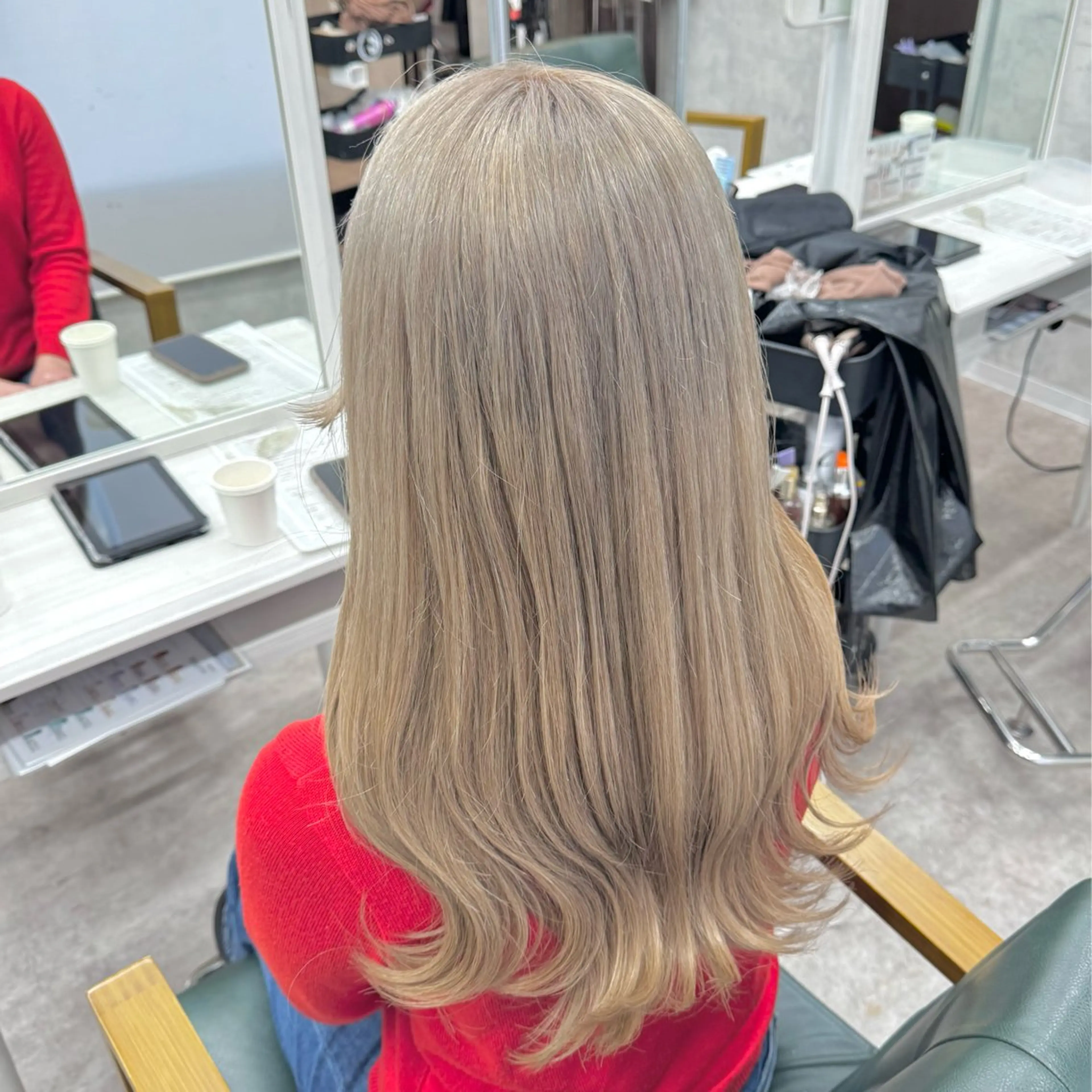 ロング カラー ヘアカラー JUNSHIN🦋 ヘアセット／カラーのヘアスタイル