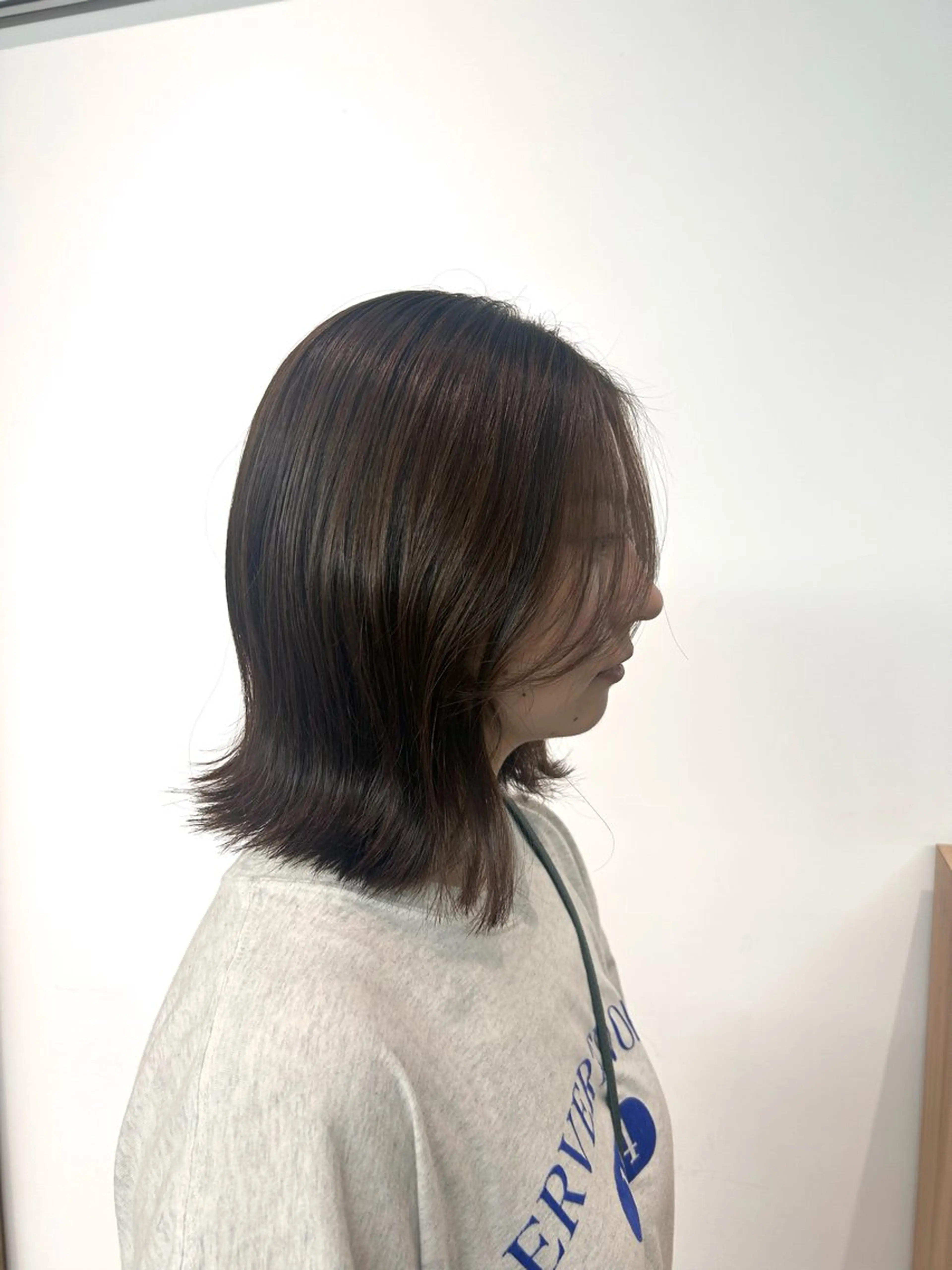 ミディアム 大村 咲羅のヘアスタイル