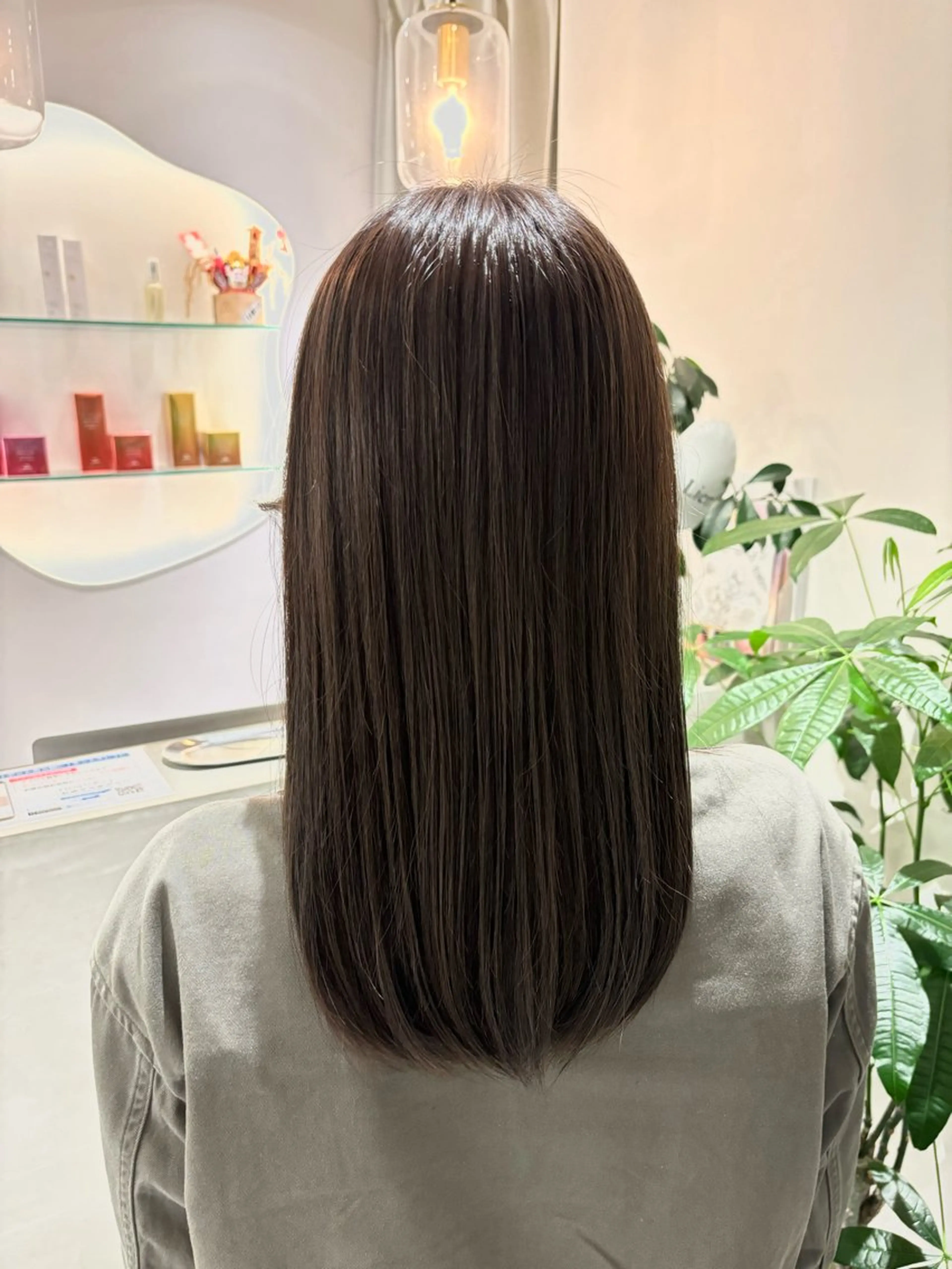 カラー Akane lienのヘアスタイル