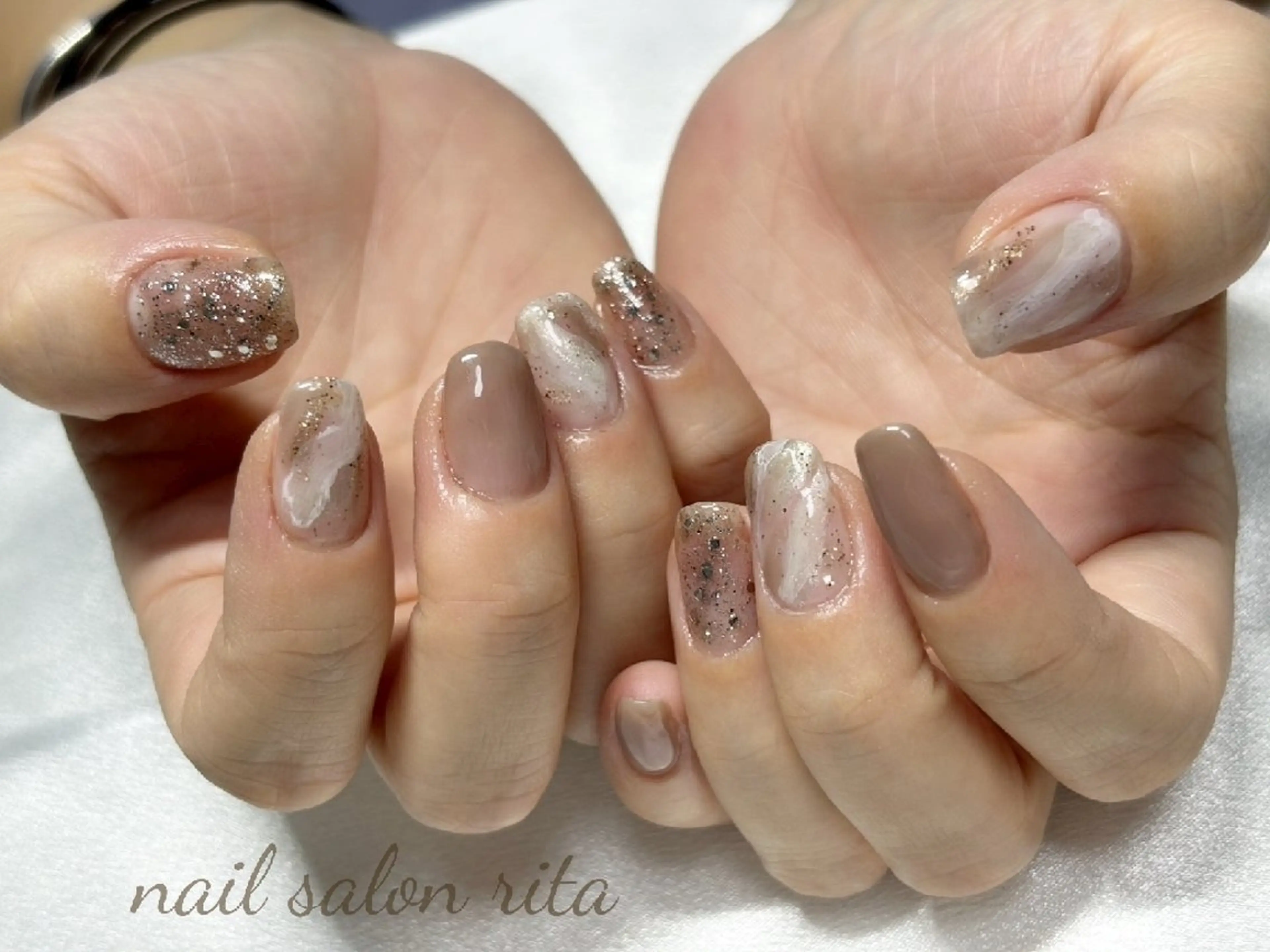 ネイル nail salon rita所属・柴田 理紗のネイルデザイン