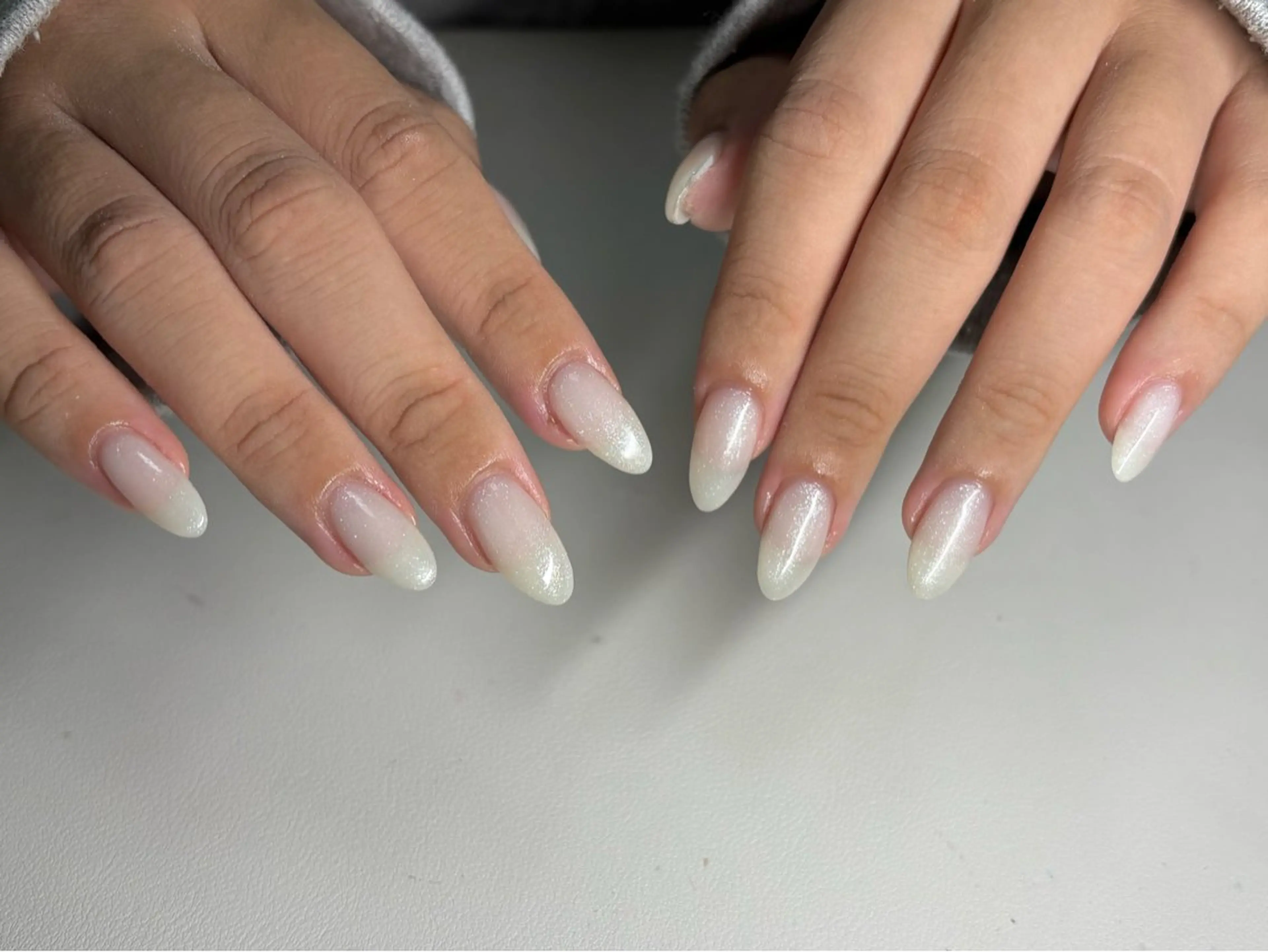 ネイル ラメ(グリッター) ワンカラーネイル ホワイト ハンドネイル nayu nailのネイルデザイン