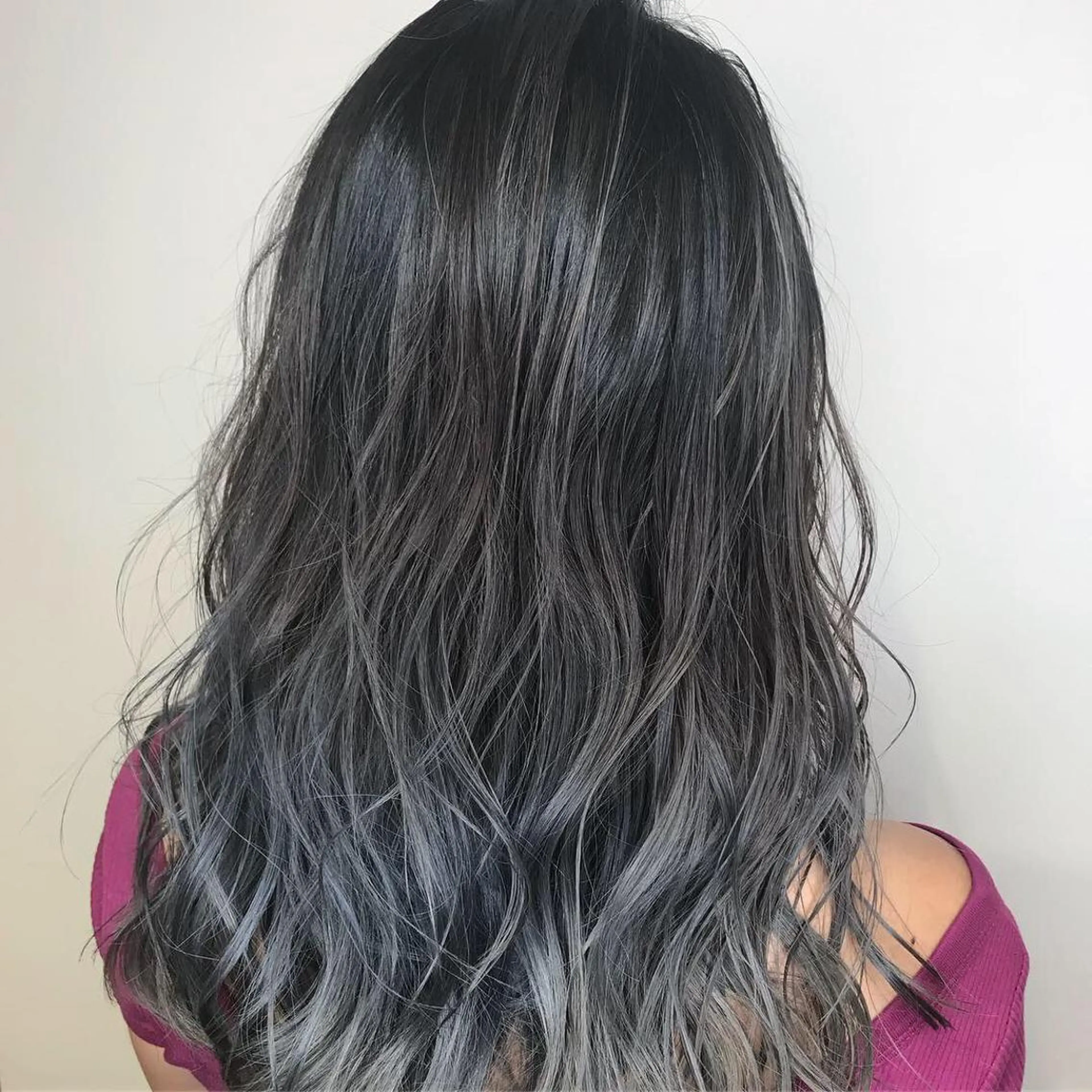 ミディアム カラー バレイヤージュ ブリーチ ケアブリーチ グラデーションカラー ハイライトカラー AMI Hair  supply所属・髪質改善カラー 韓国風レイヤーのヘアスタイル