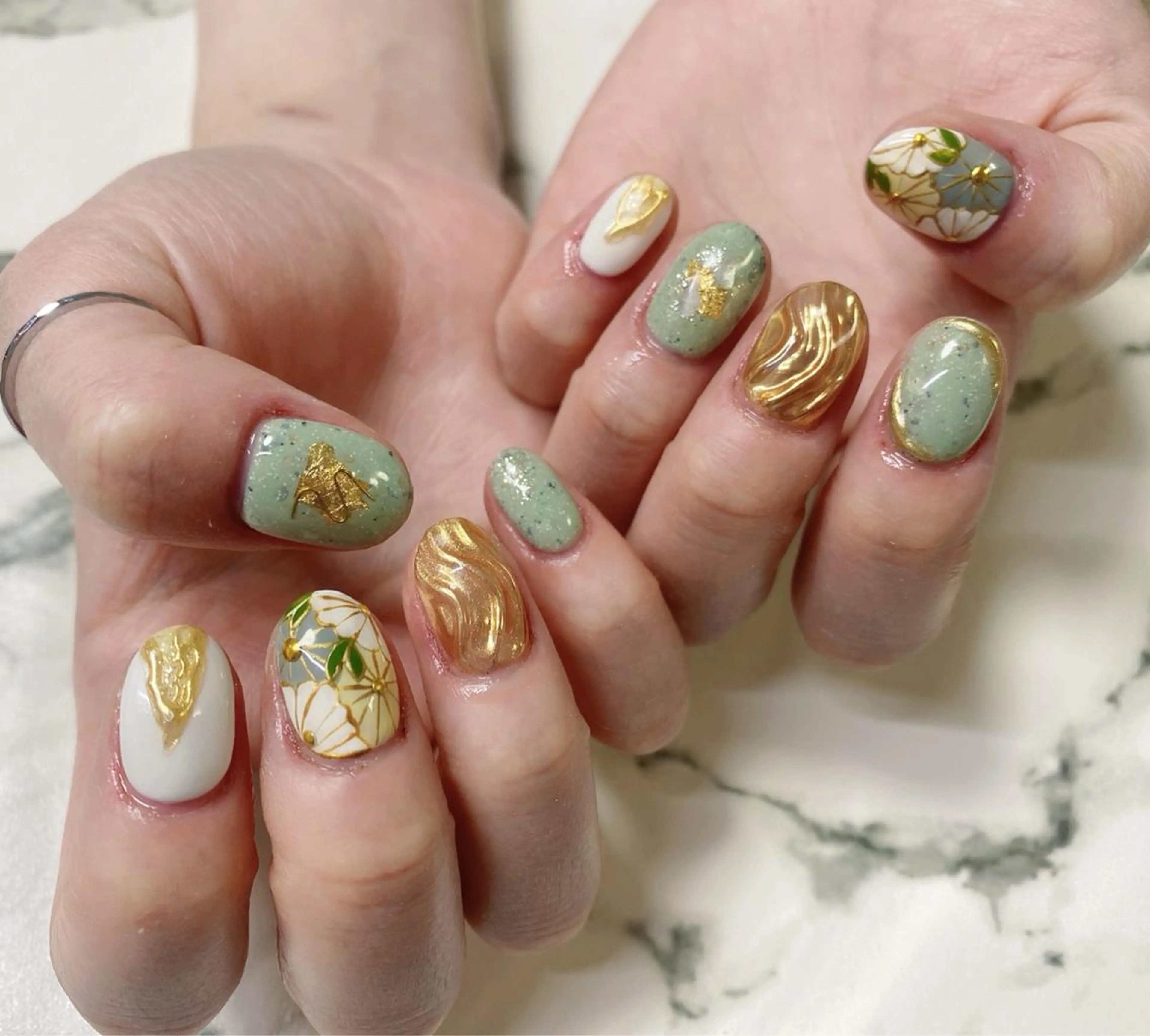 ロング カラー ネイル アートネイル Q Free nailsのネイルデザイン