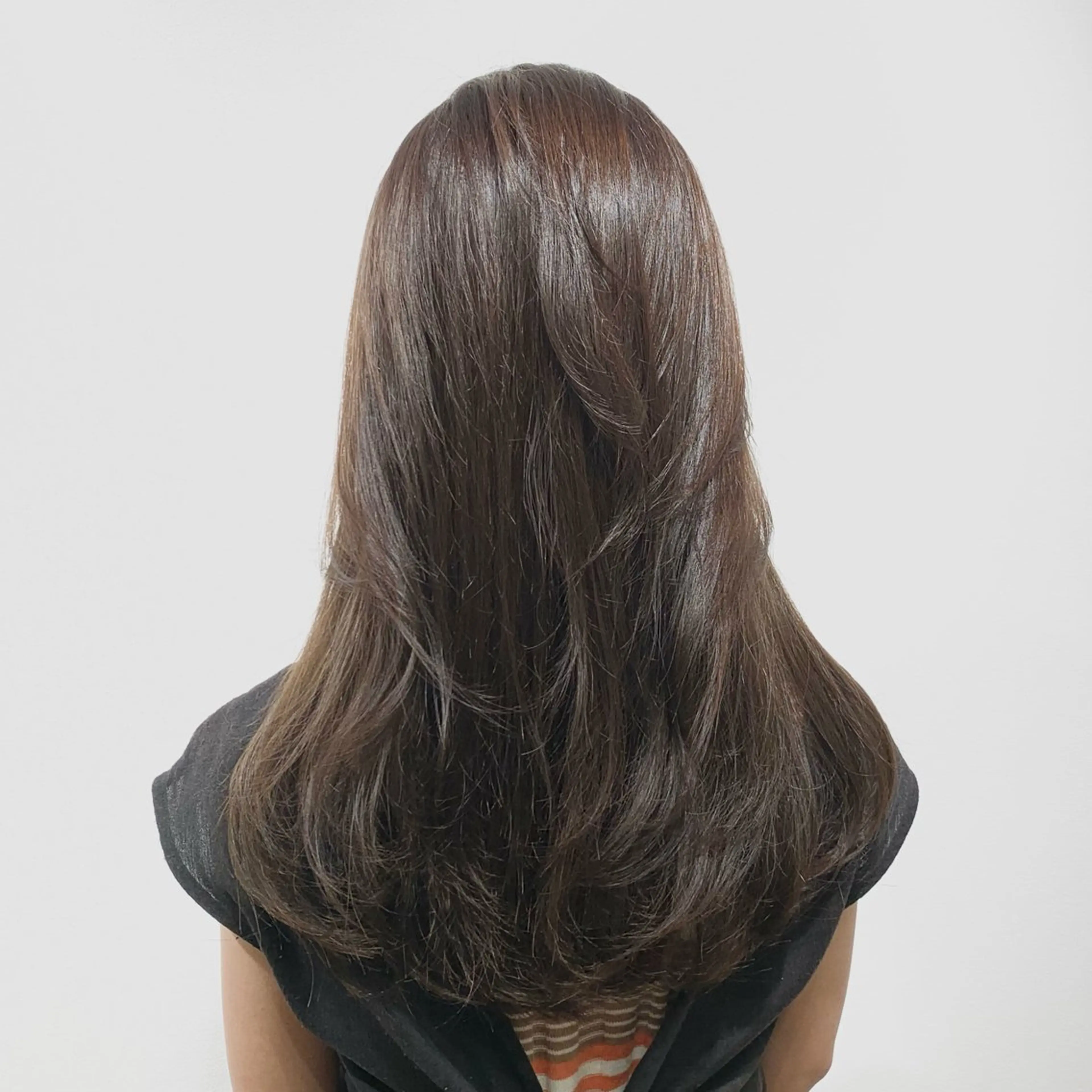 ロング カラー ヘアアレンジ キヨミ 韓国レイヤーカットのヘアスタイル