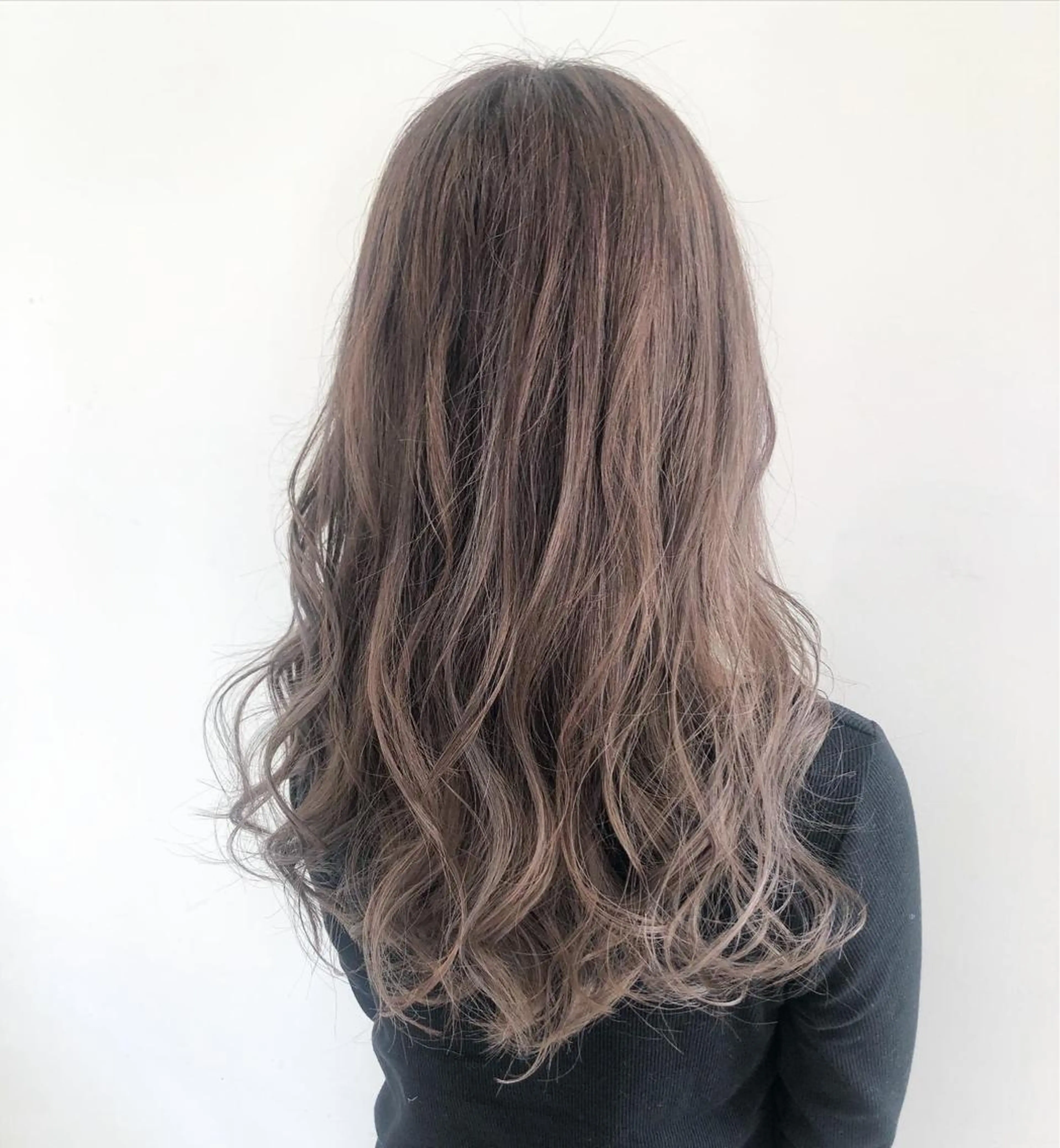 ロング アッシュ アッシュブラウン ハイライト カット ヘアカラー トリートメント Eir-noah-【エイルノア】所属・Eir-noah- 代表naoyaのヘアスタイル