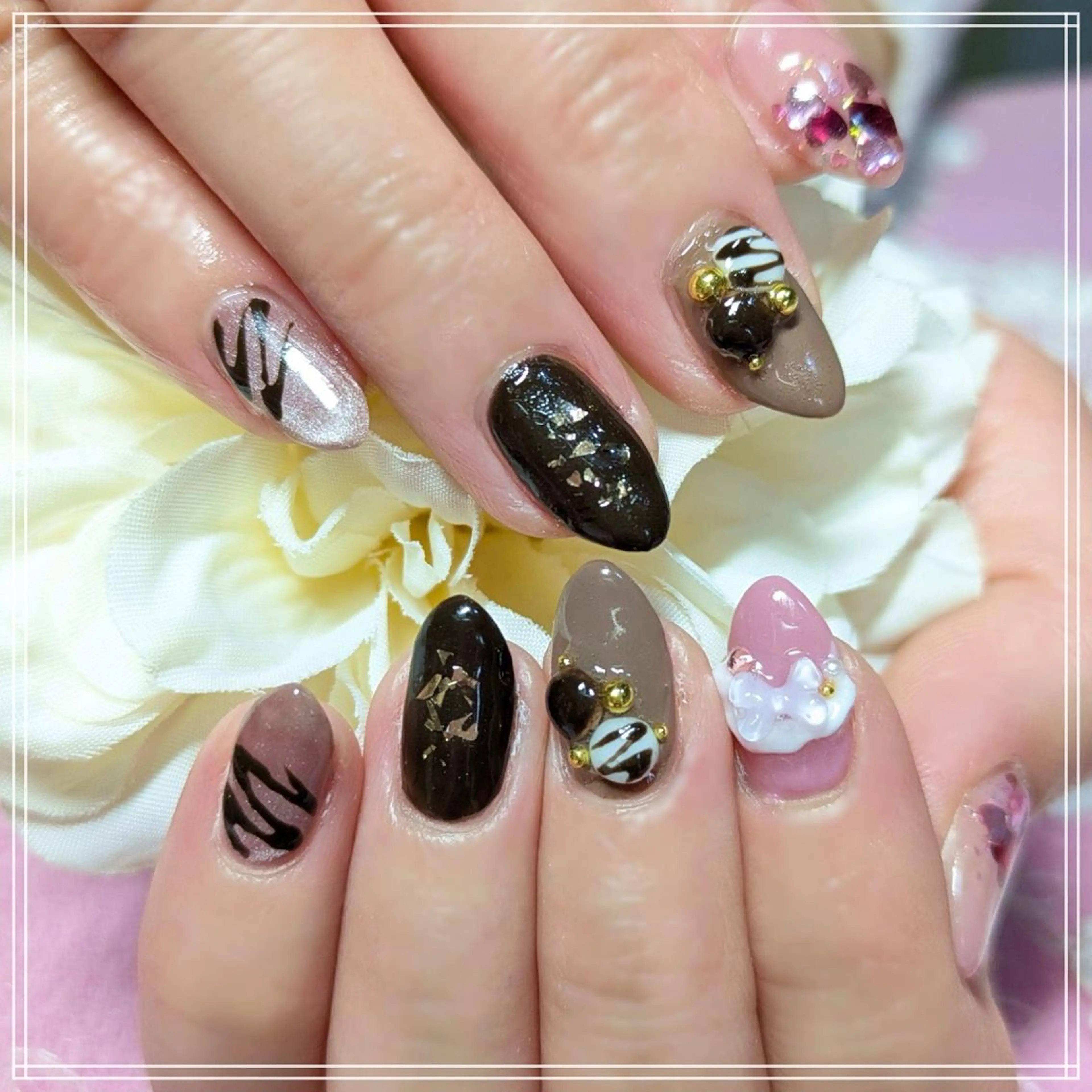 ネイル 山田 麻衣のネイルデザイン