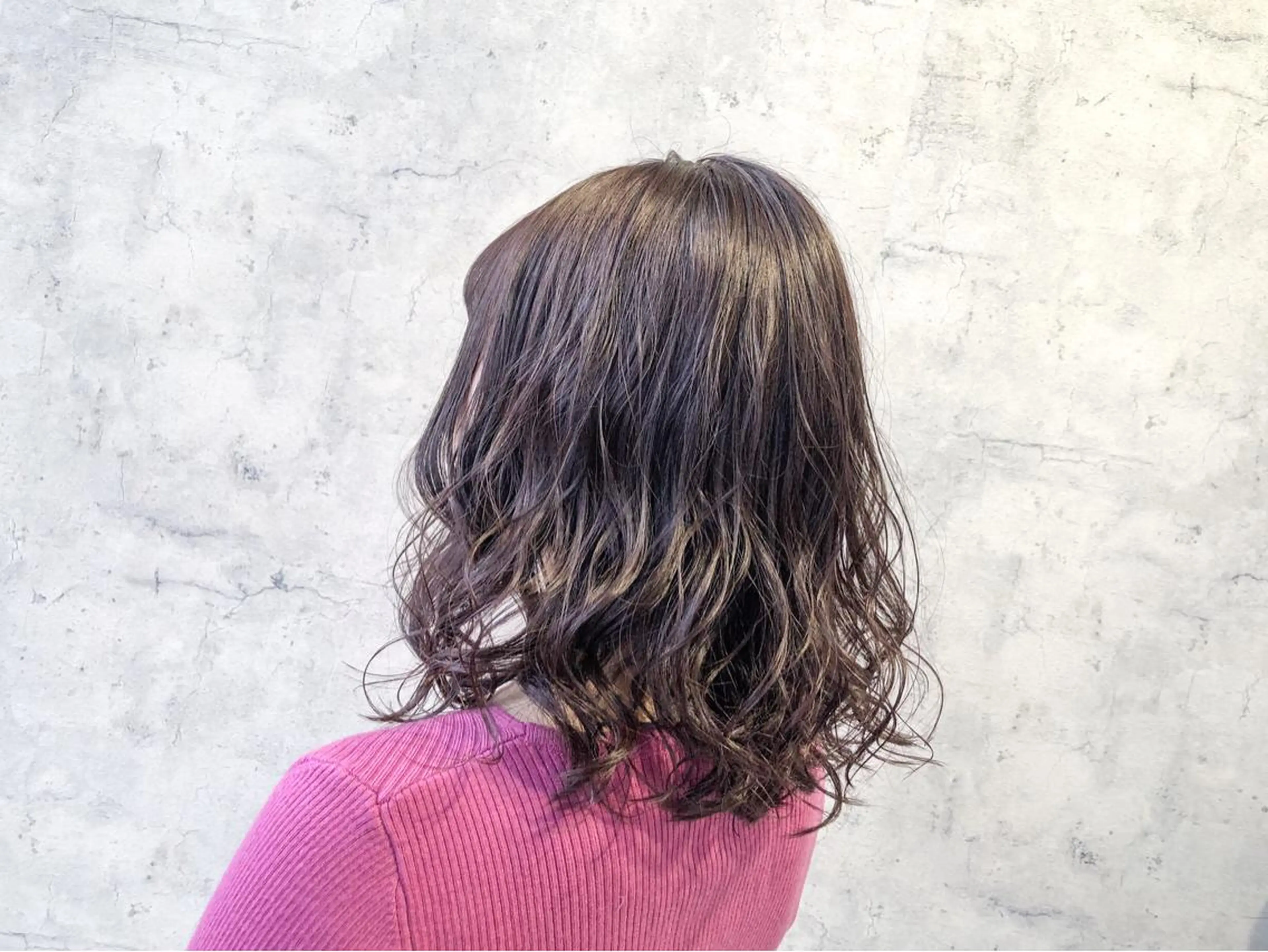 ミディアム カラー salowin郡山所属・佐藤 結花のヘアスタイル