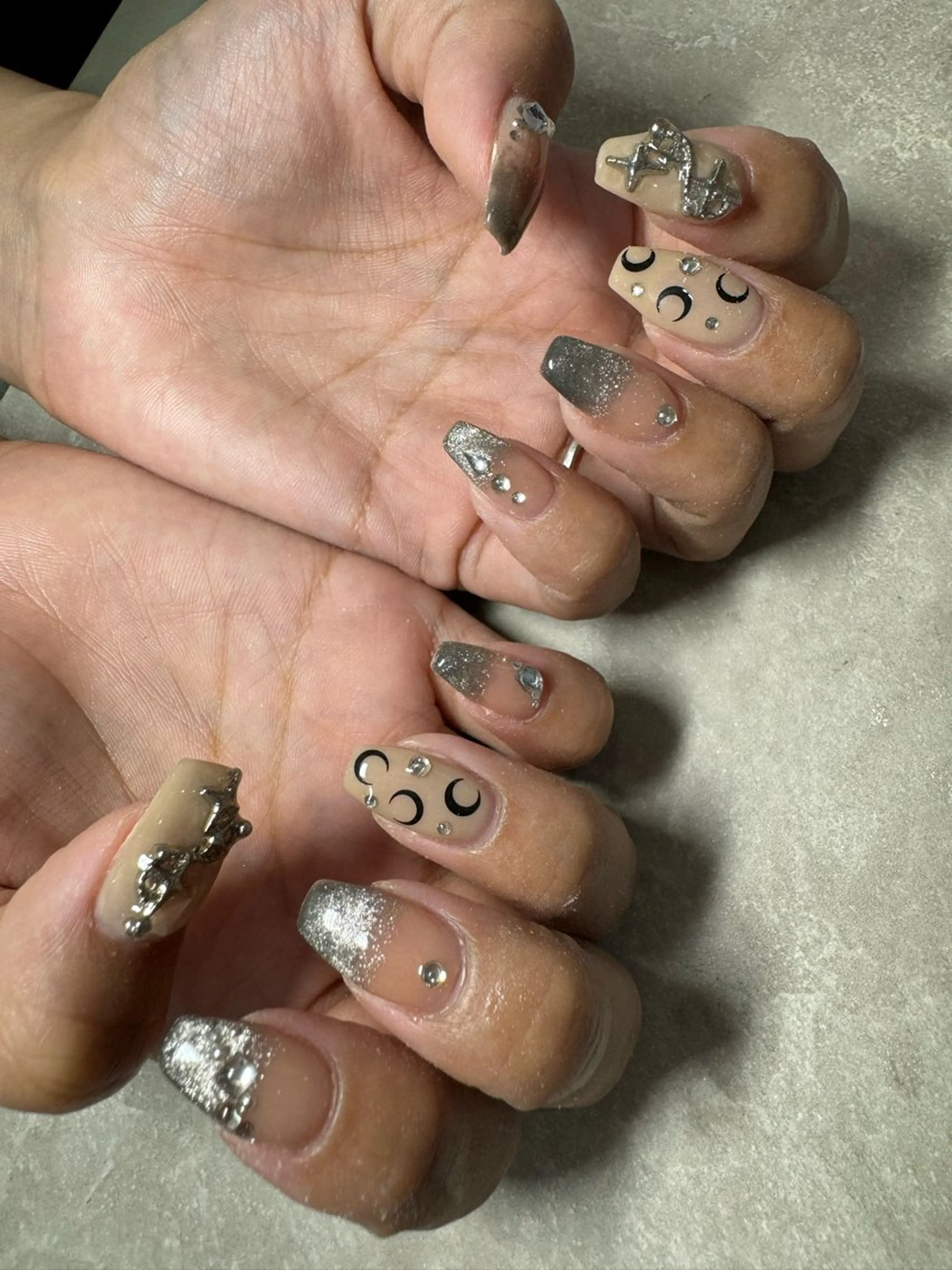 ネイル LAVISH nail salonのネイルデザイン
