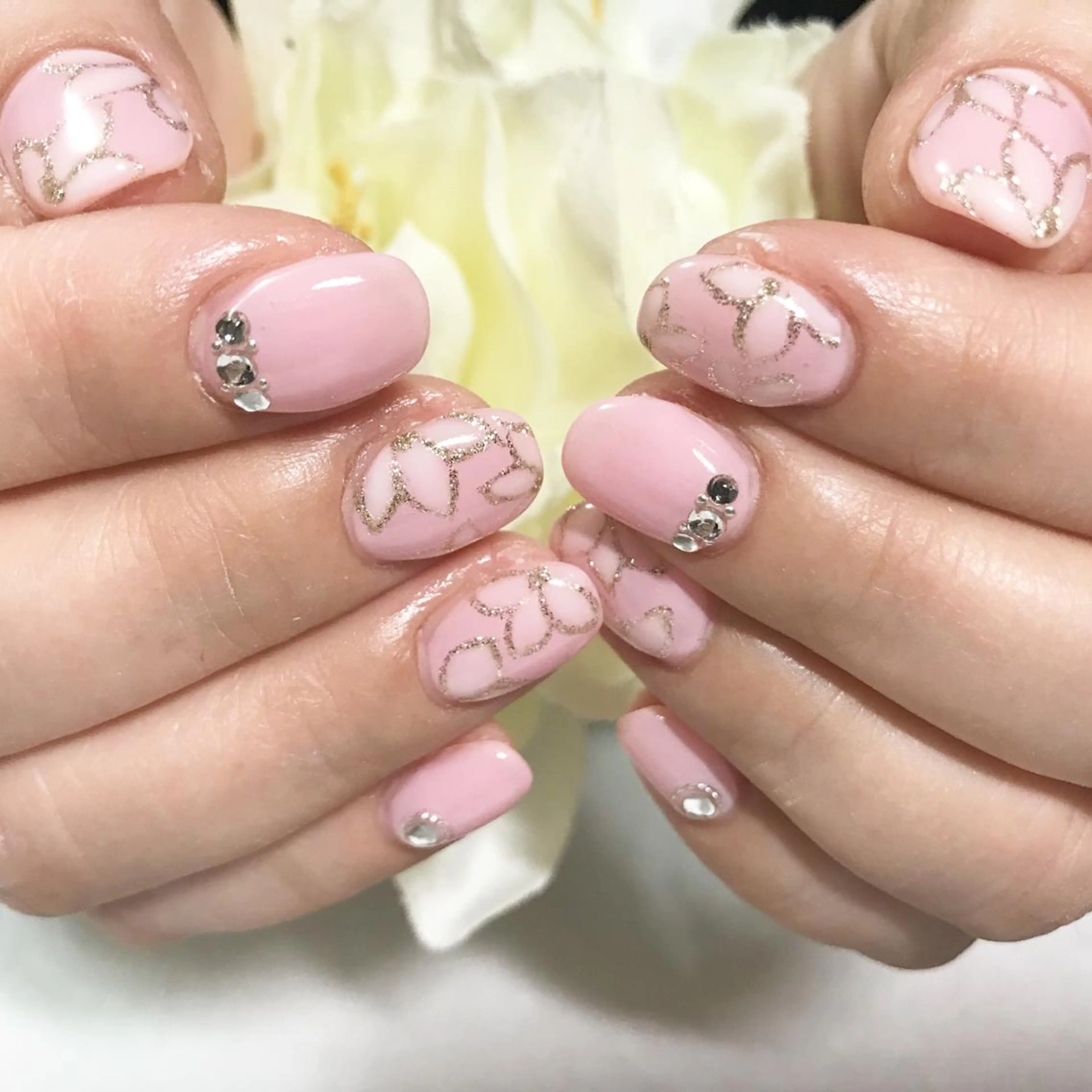 ネイル フラワーネイル フットネイル ピンク シンプルネイル 春ネイル ハンドネイル ネイル フフラ所属・nail fufla ♡yamane♡のネイルデザイン